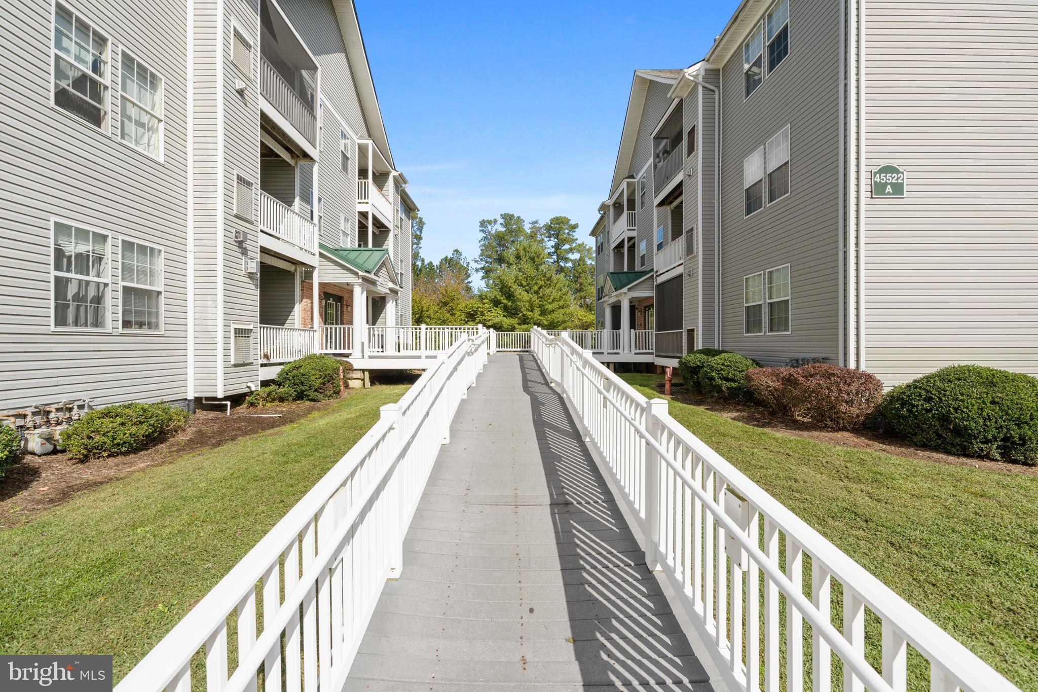 HICKORY HILLS - Residential Lease