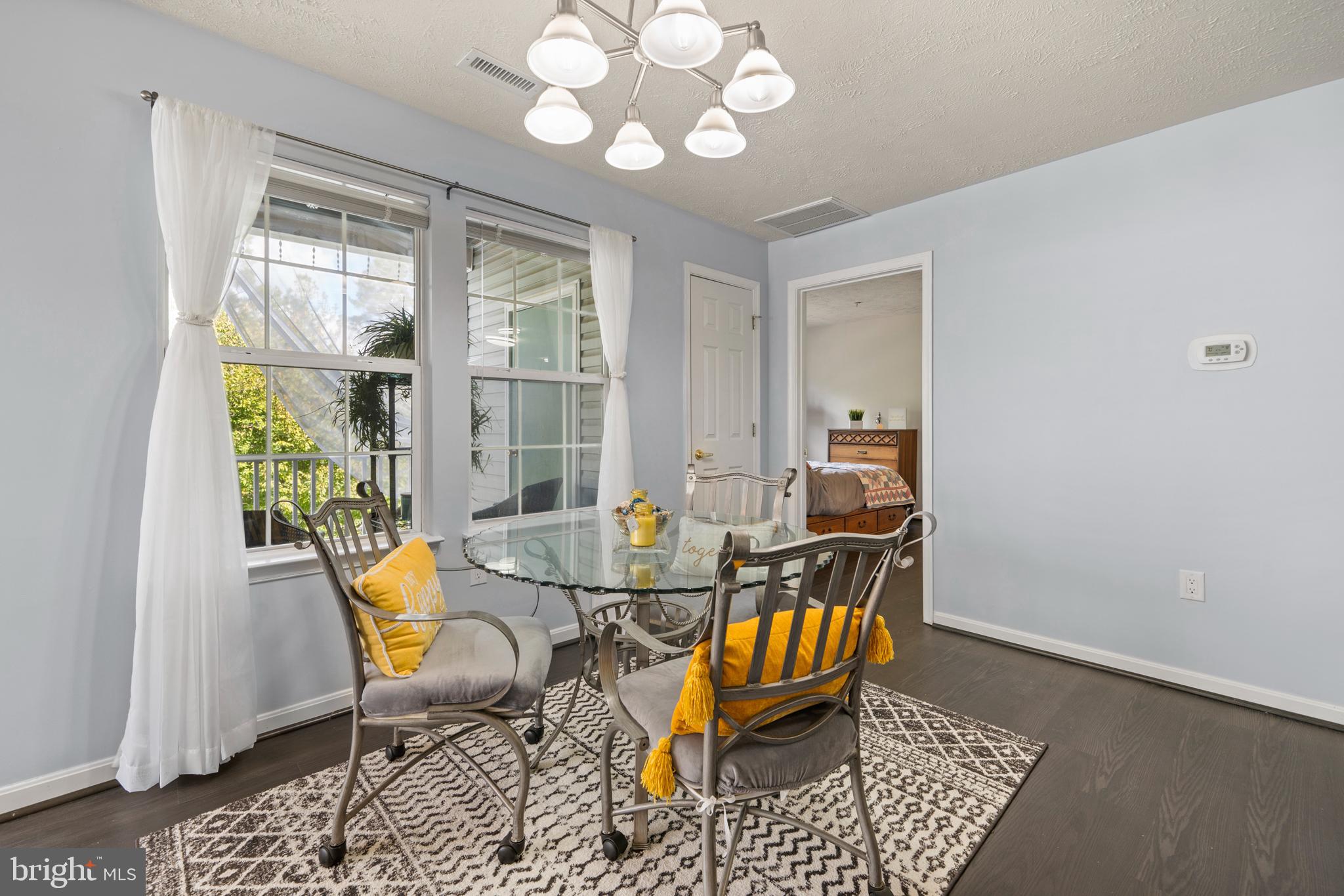 HICKORY HILLS - Residential Lease