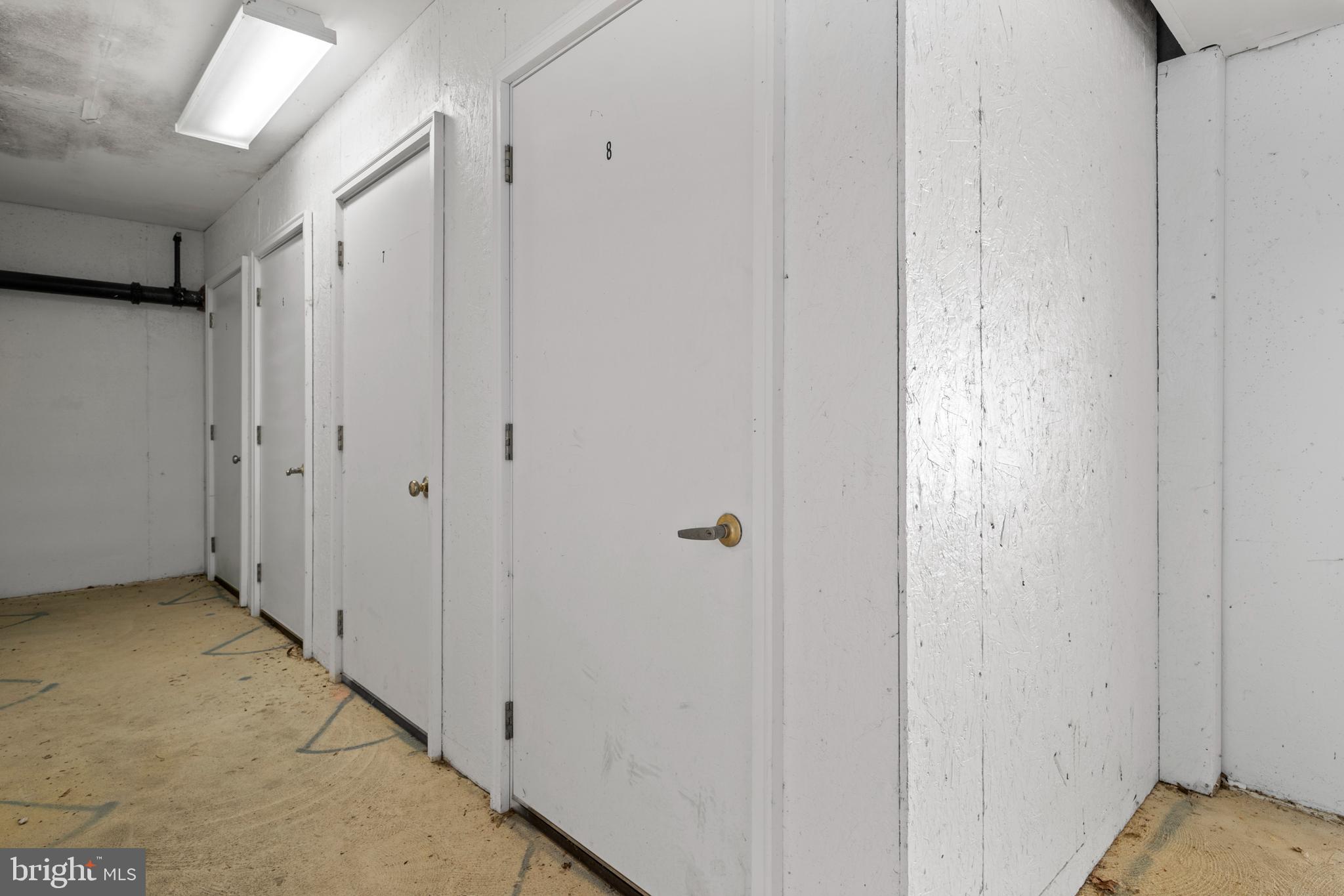 HICKORY HILLS - Residential Lease