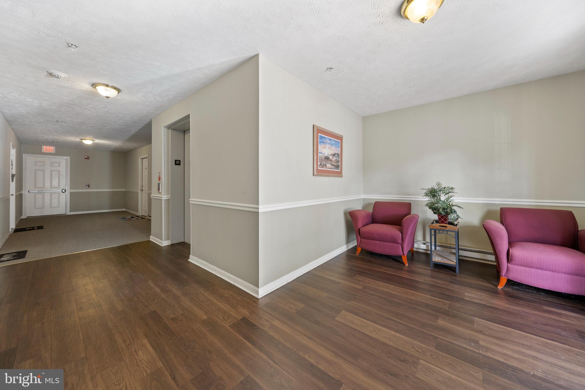 HICKORY HILLS - Residential Lease