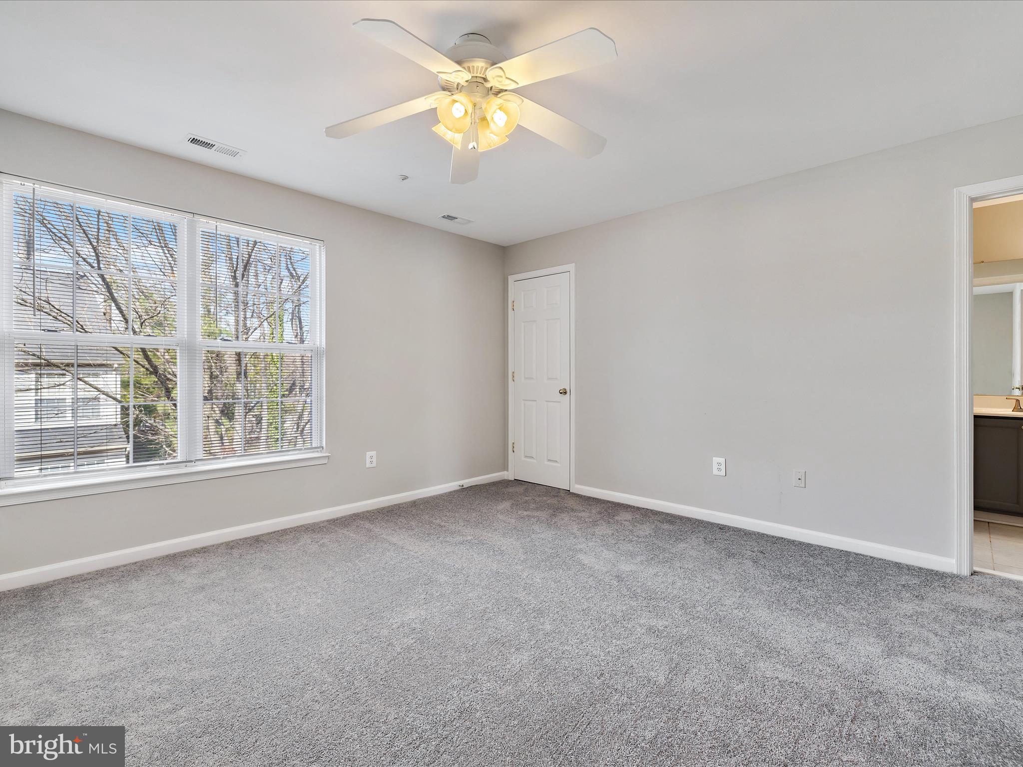 WINDGATE CONDO - Residential