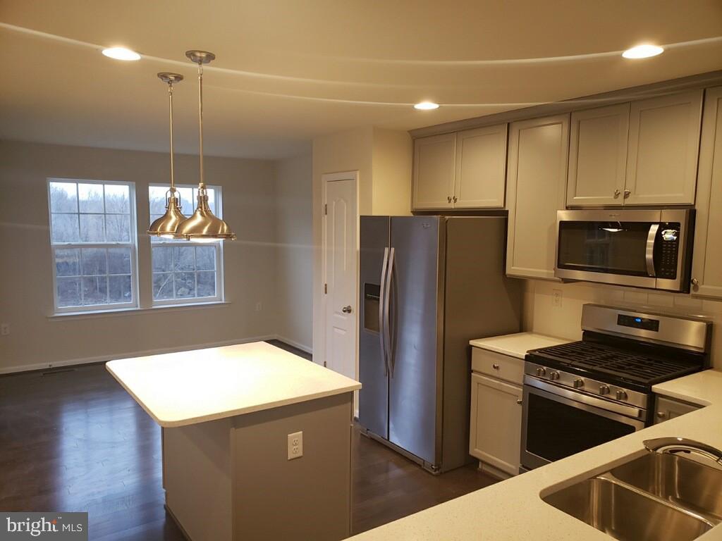 ARCHERS ROCK - Residential