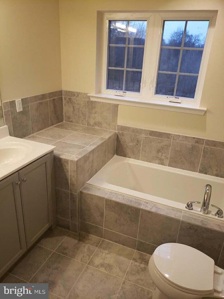 ARCHERS ROCK - Residential