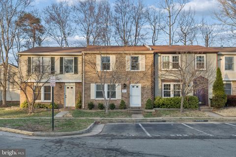 Photo of 8213 Claremont Woods Drive, ALEXANDRIA, VA 22309 (MLS # VAFX2295884)
