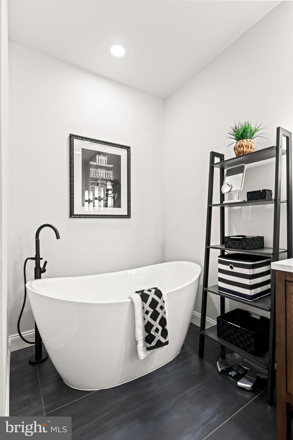POTOMAC GREENS - Residential