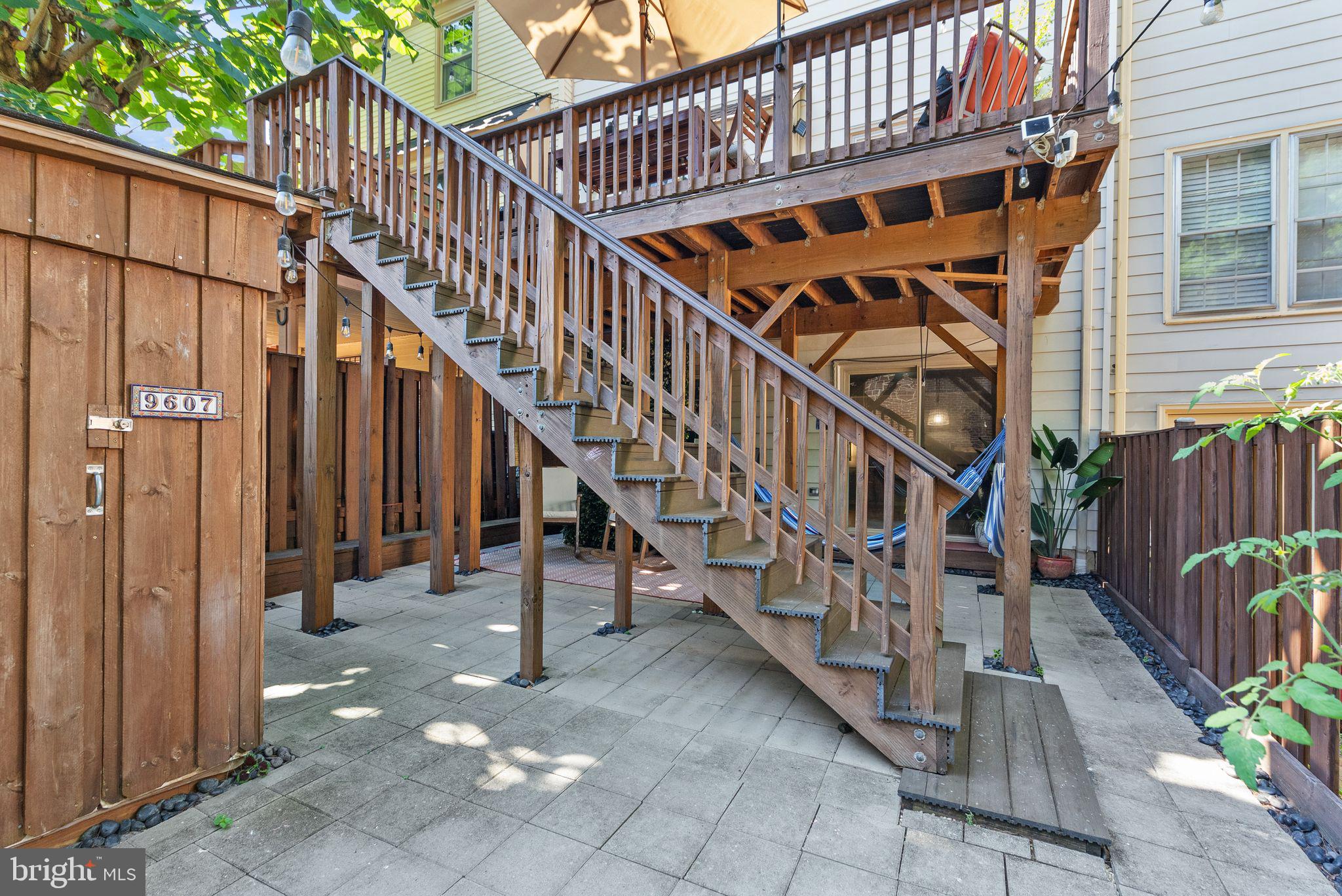 CROWNLEIGH - Residential