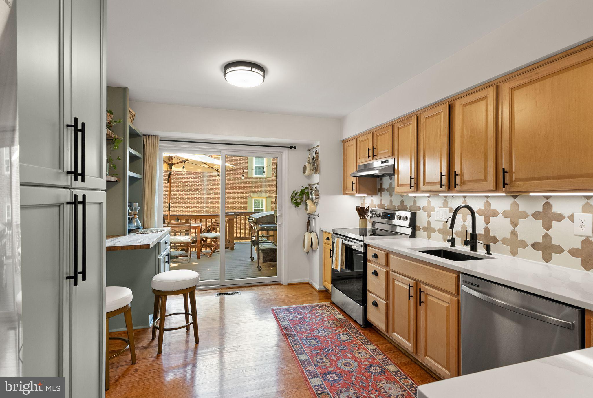 CROWNLEIGH - Residential