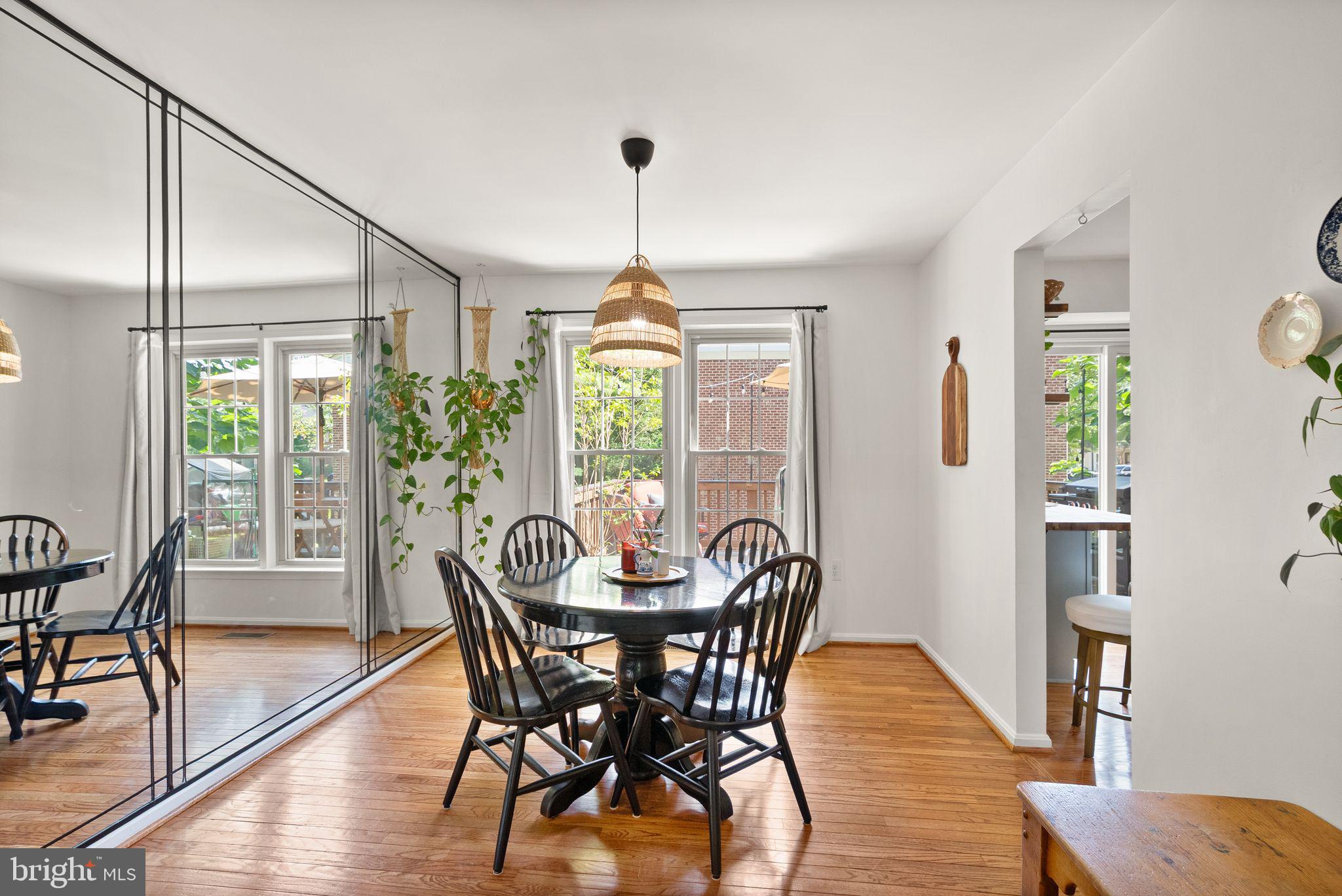 CROWNLEIGH - Residential