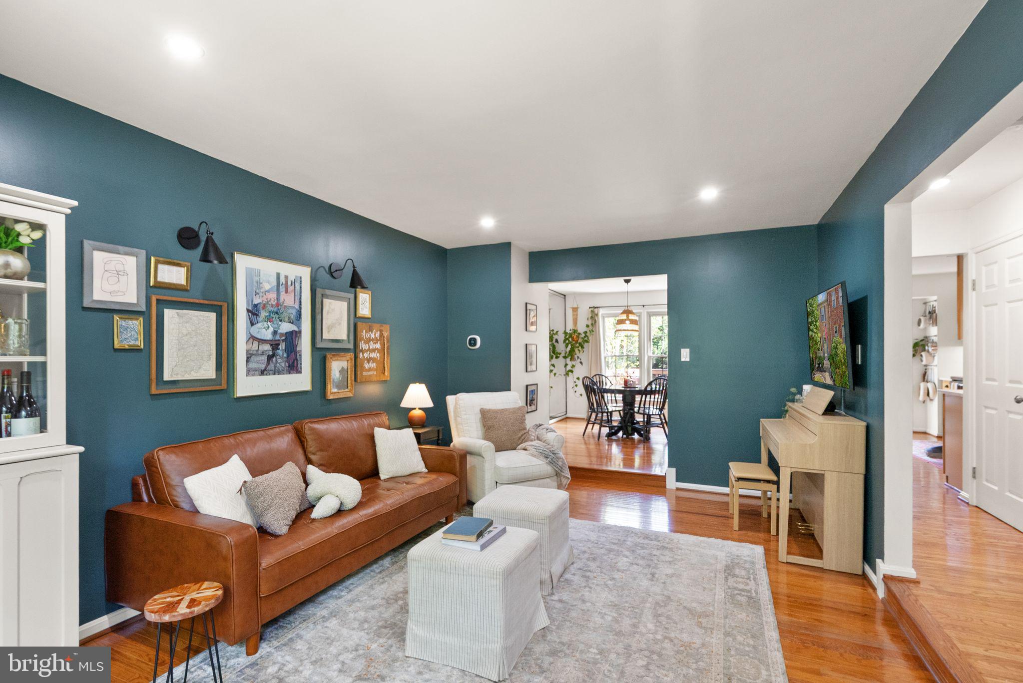 CROWNLEIGH - Residential