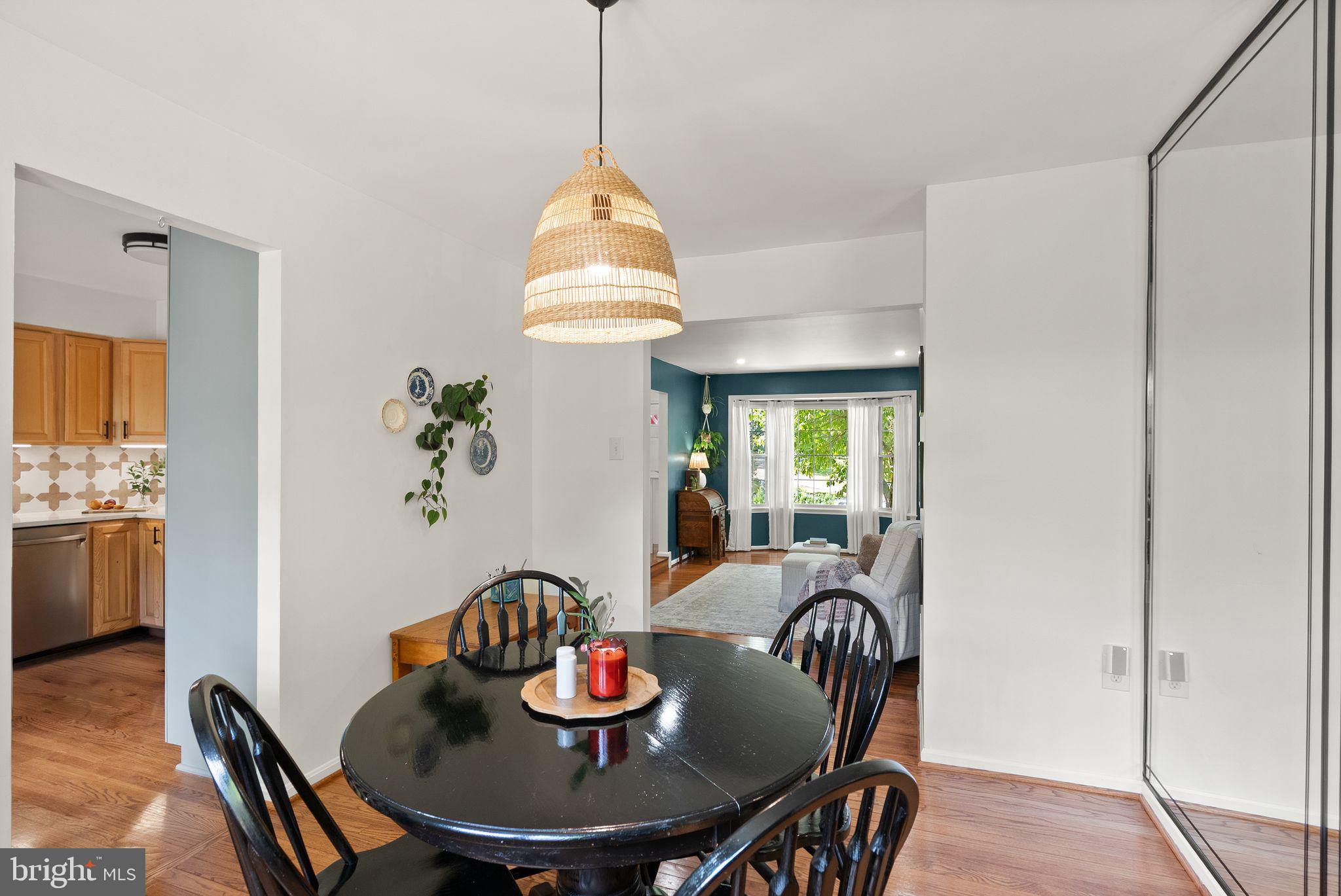 CROWNLEIGH - Residential