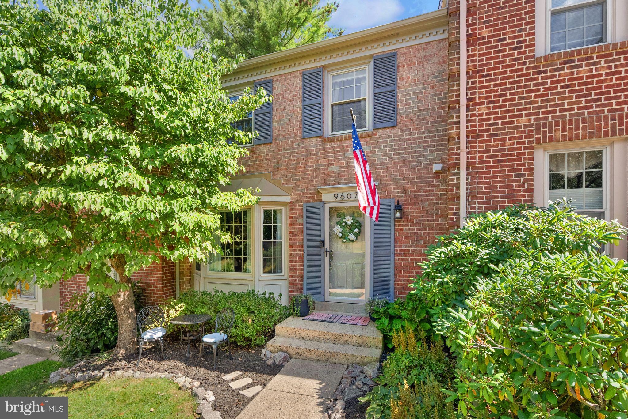 CROWNLEIGH - Residential