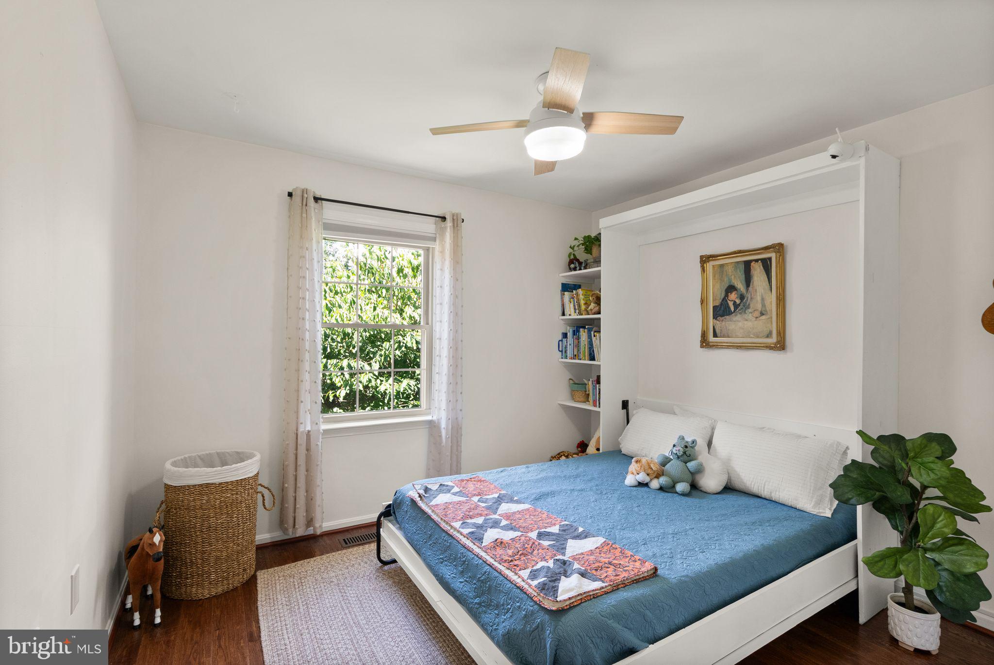 CROWNLEIGH - Residential