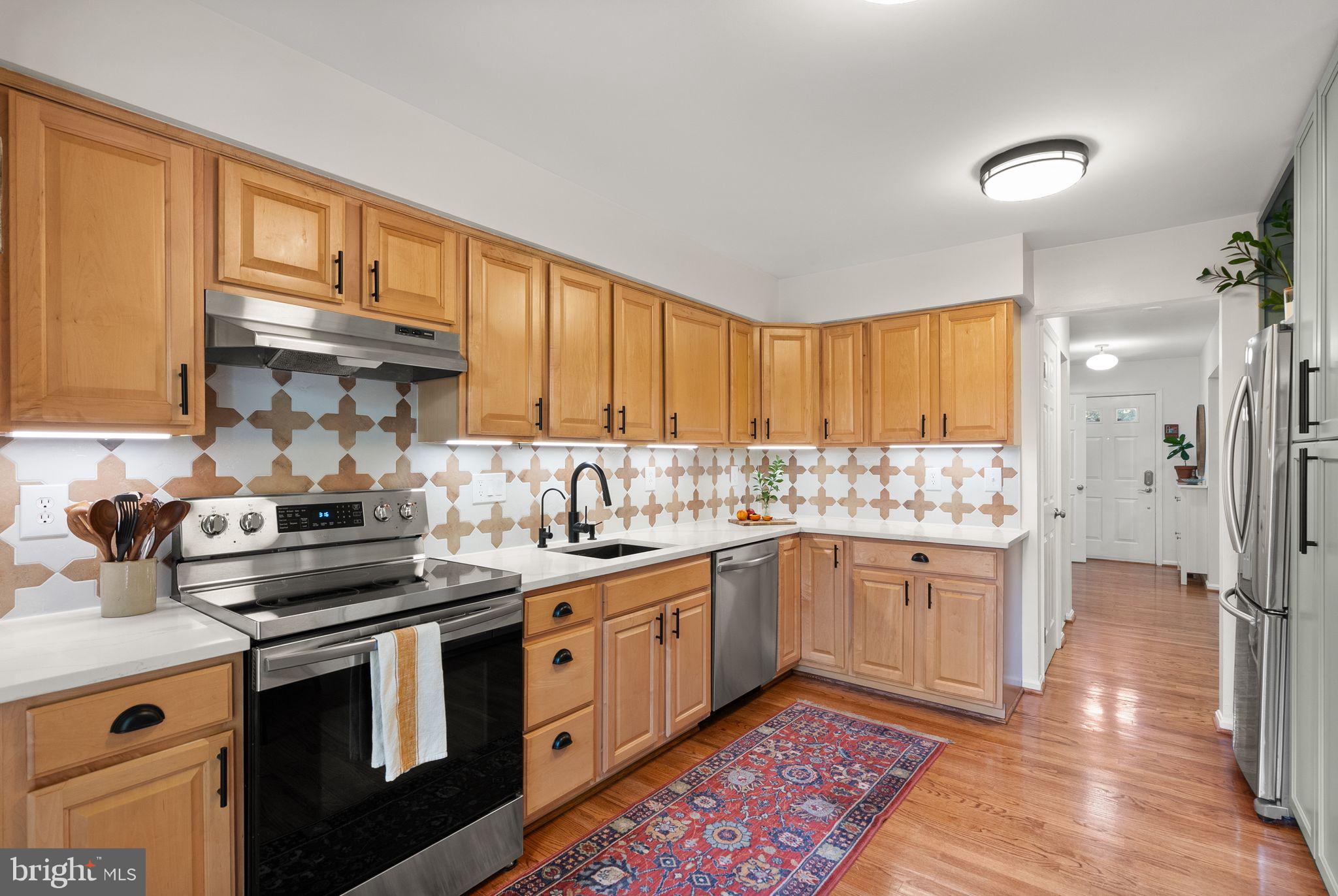 CROWNLEIGH - Residential