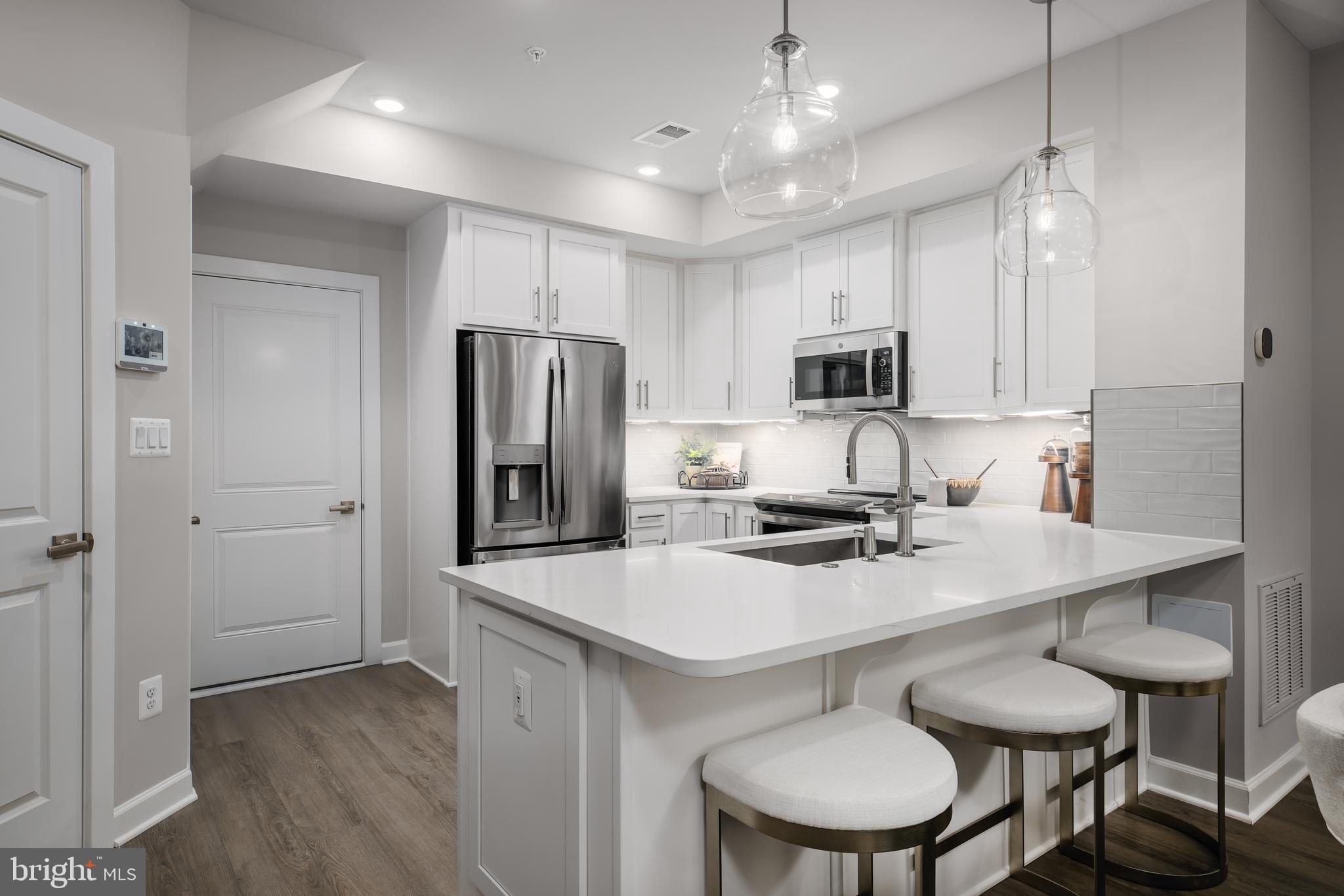 ASHBURN STATION - Residential