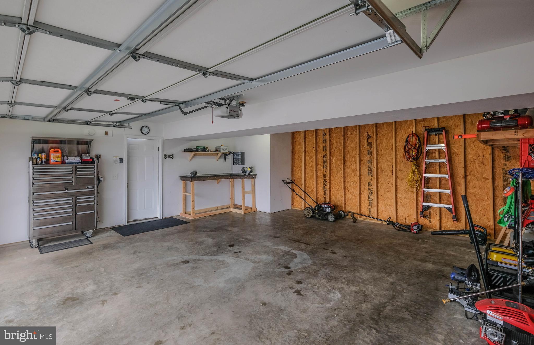 THE VINEYARDS - Residential