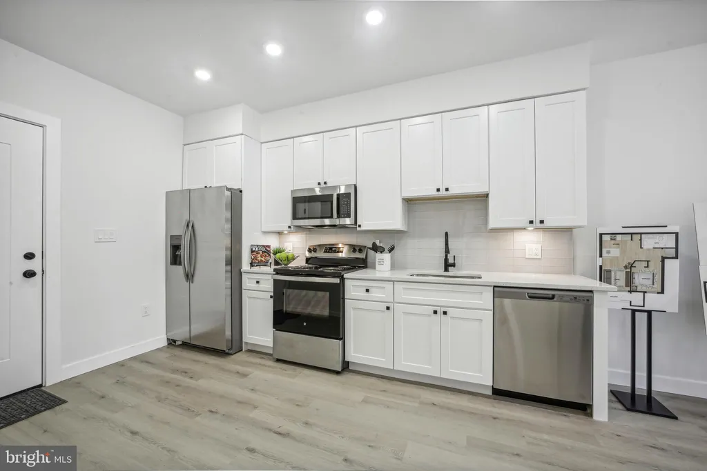 Additional image 8 of 2495 Alabama Avenue SE Unit 302, Washington, DC 20020