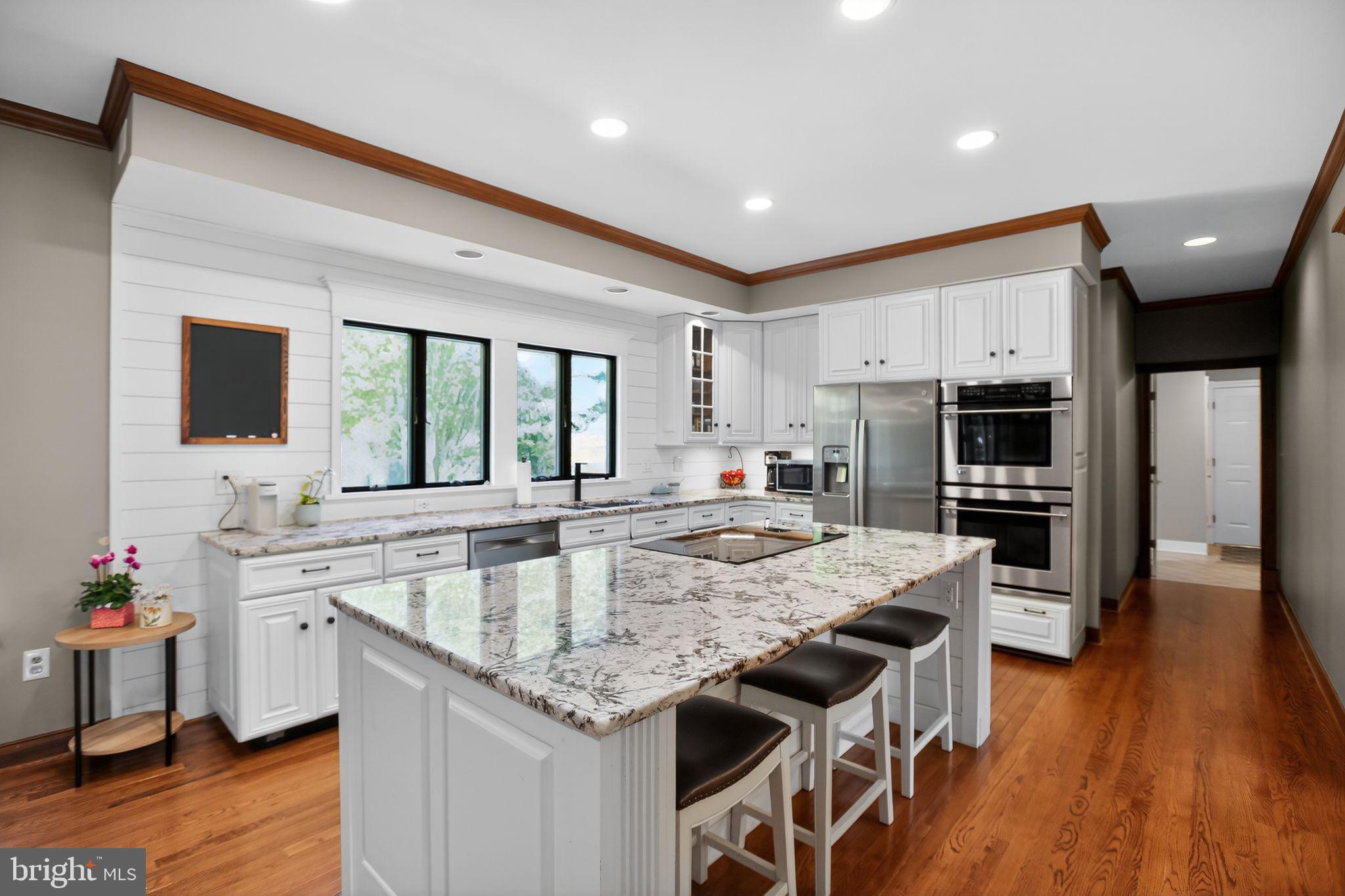 ST LEONARD SHORES - Residential