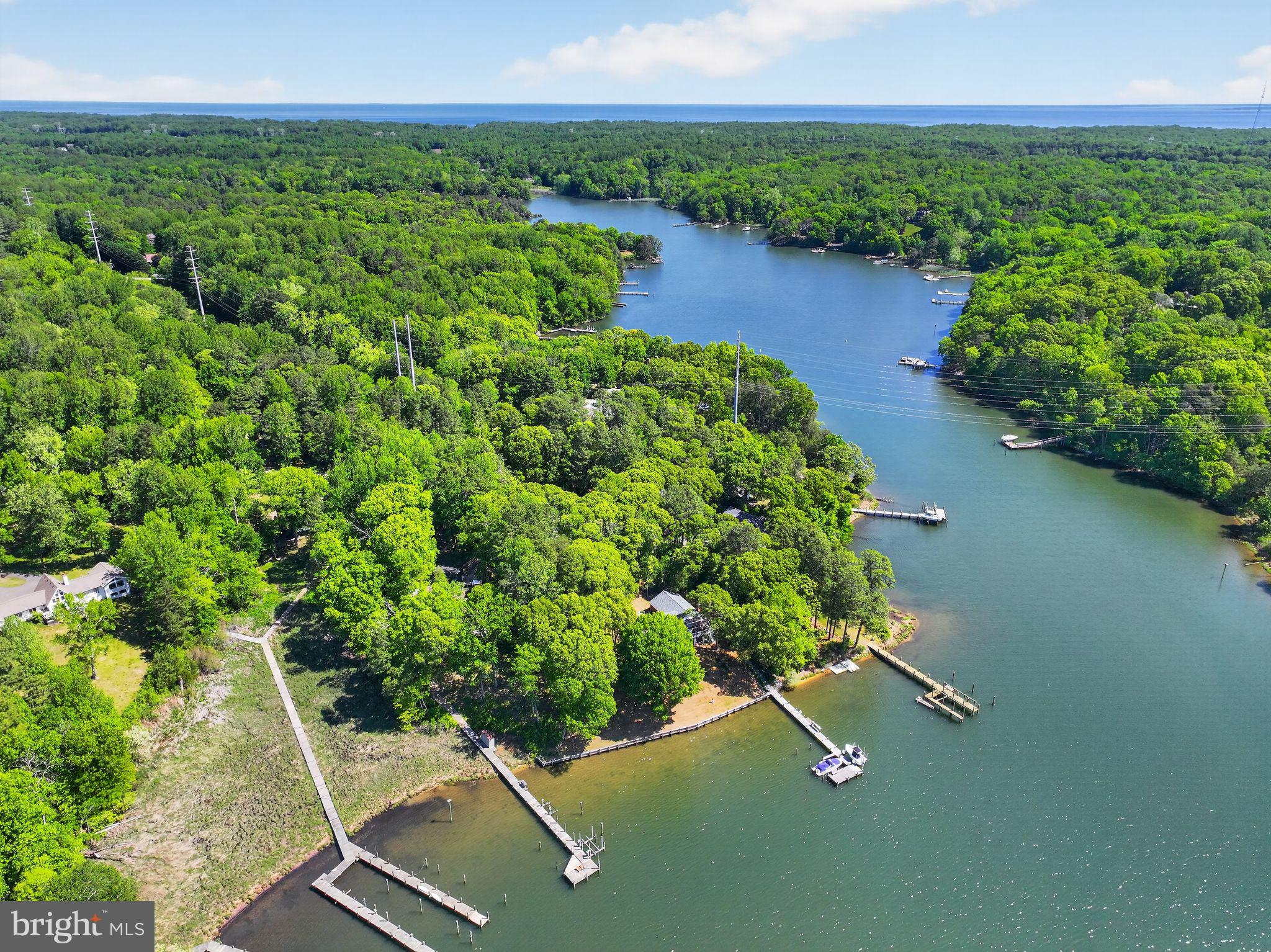 ST LEONARD SHORES - Residential