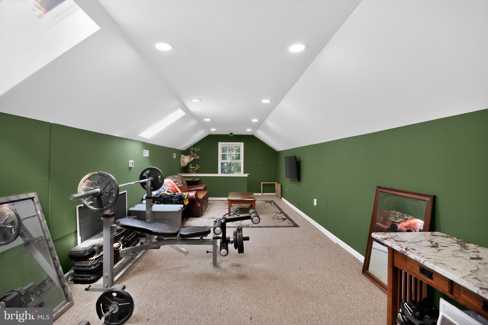 ST LEONARD SHORES - Residential