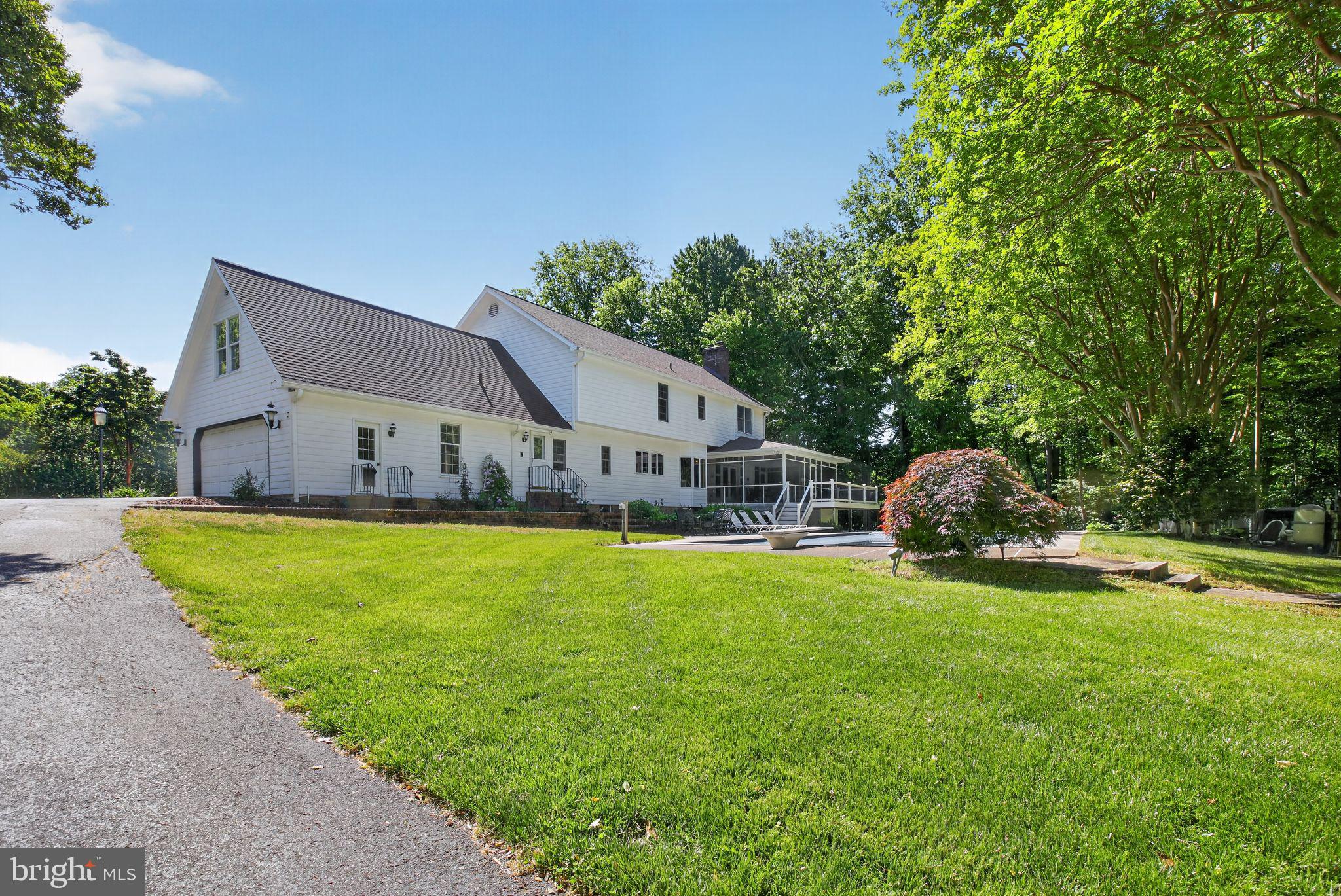 ST LEONARD SHORES - Residential