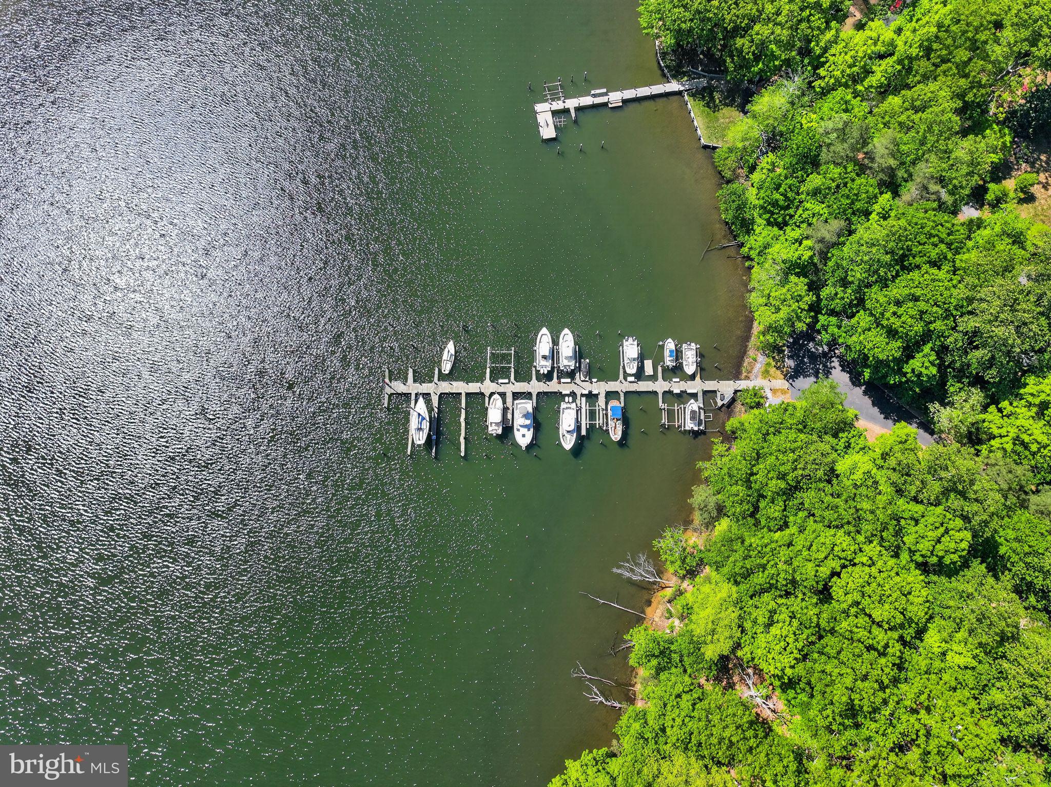 ST LEONARD SHORES - Residential