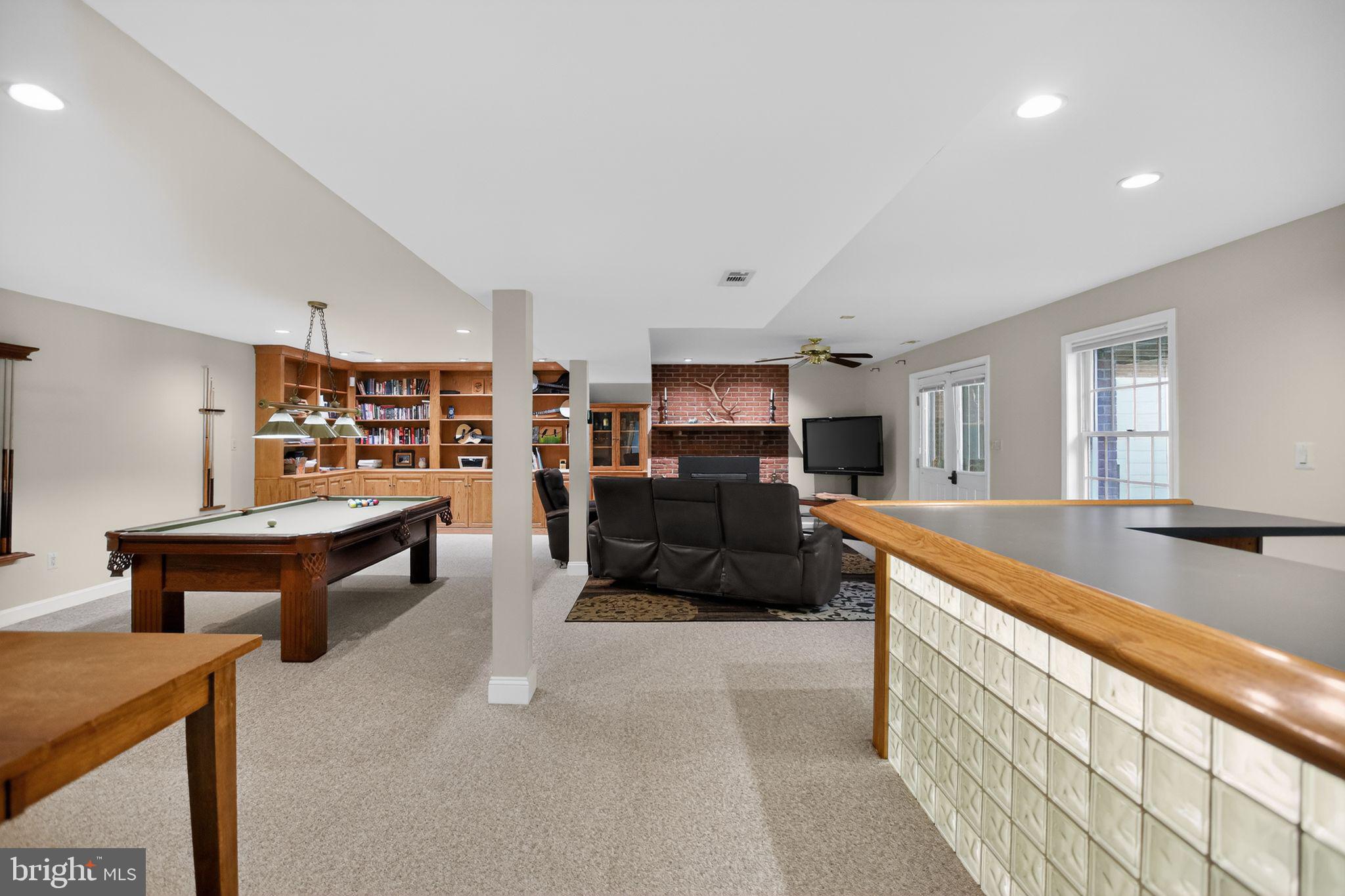 ST LEONARD SHORES - Residential