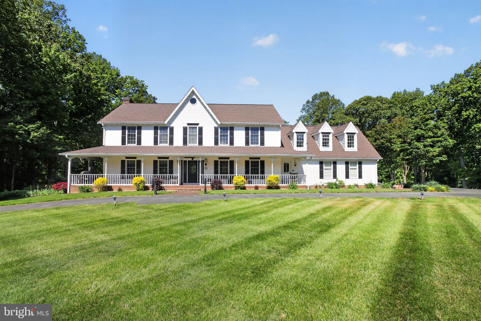 ST LEONARD SHORES - Residential