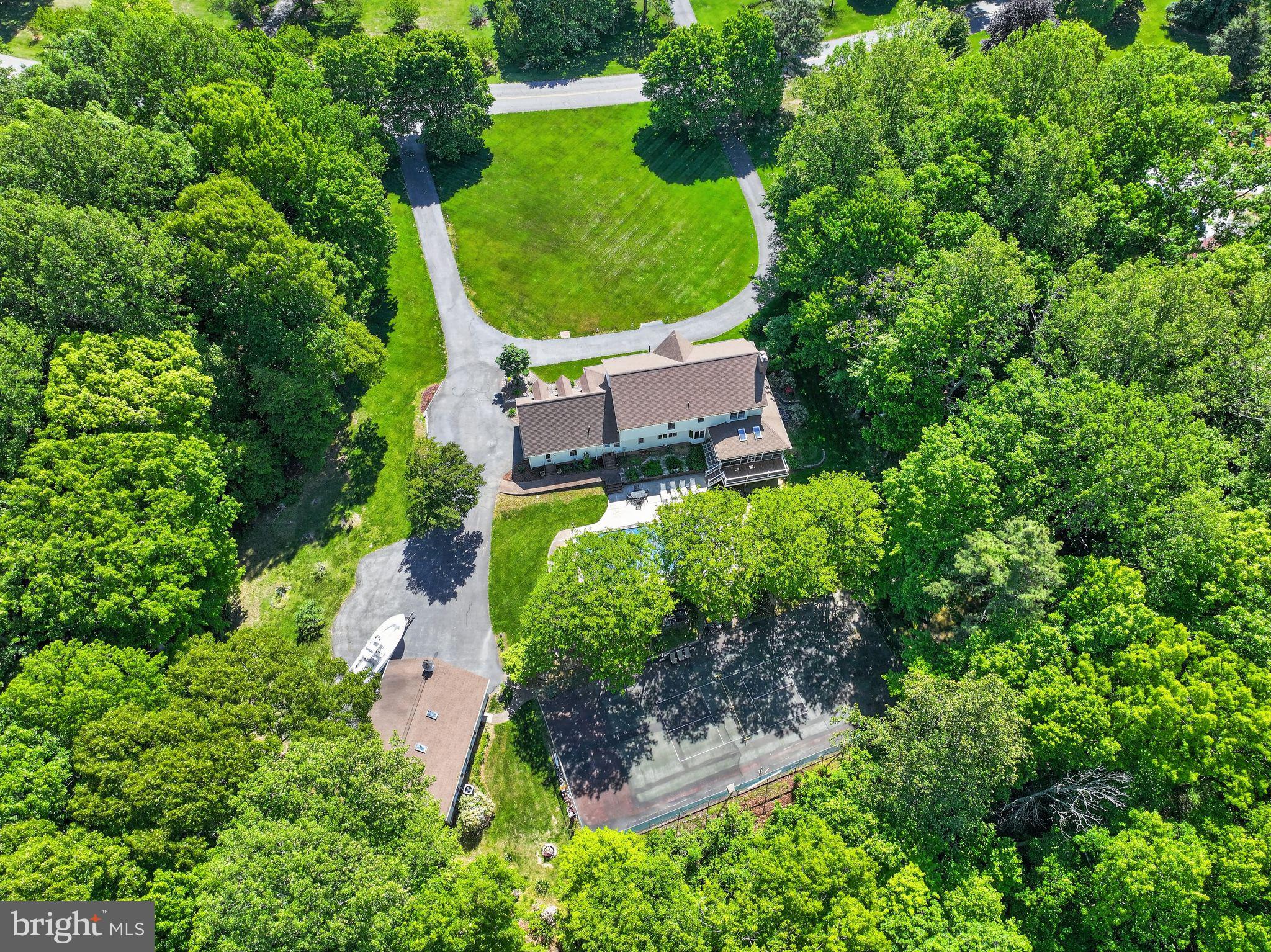 ST LEONARD SHORES - Residential