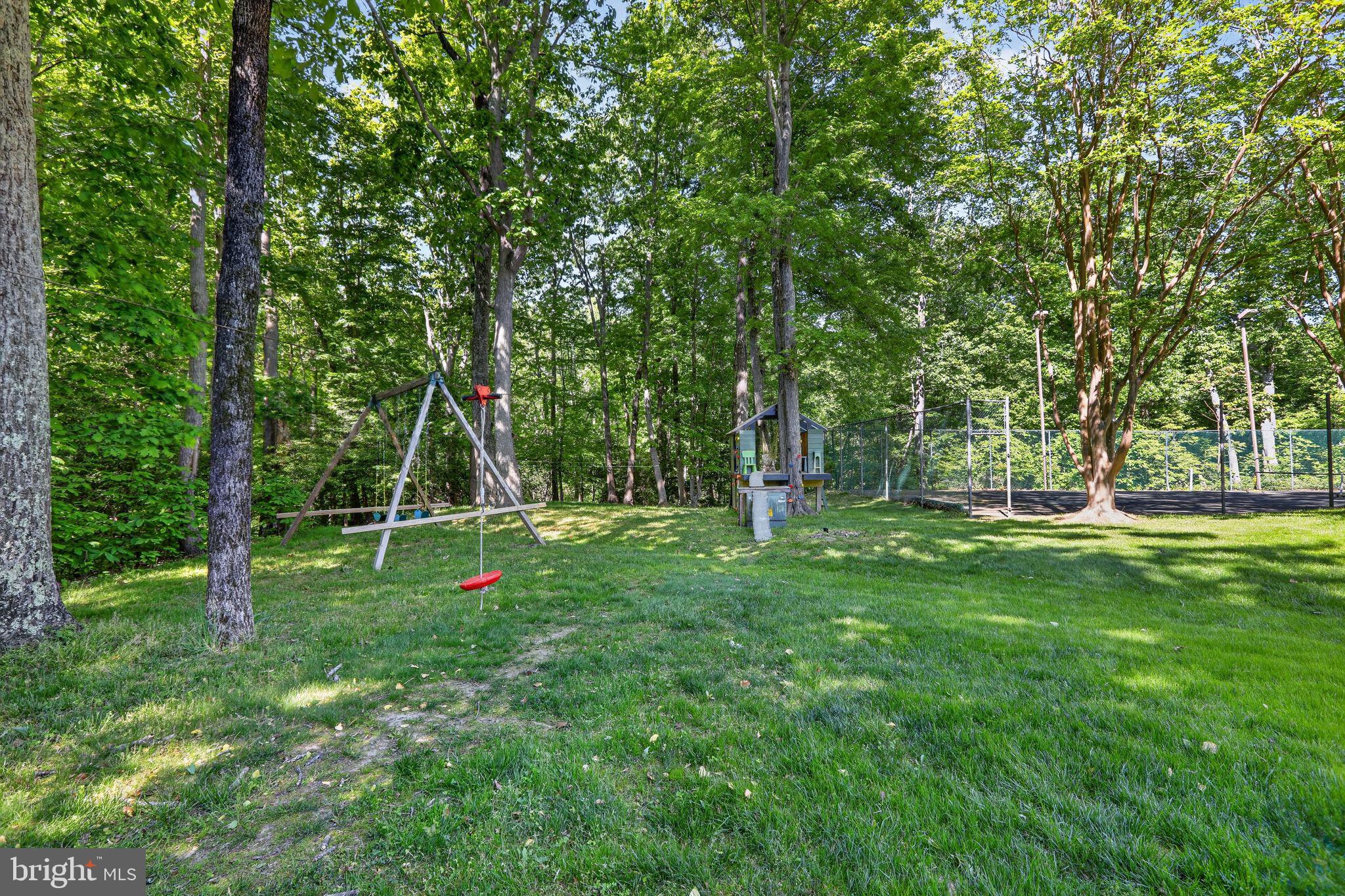ST LEONARD SHORES - Residential