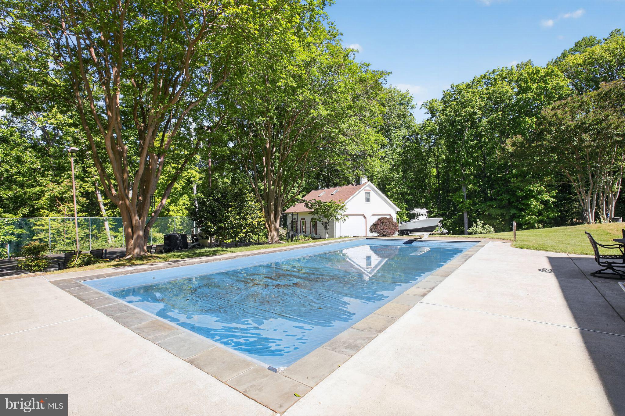 ST LEONARD SHORES - Residential