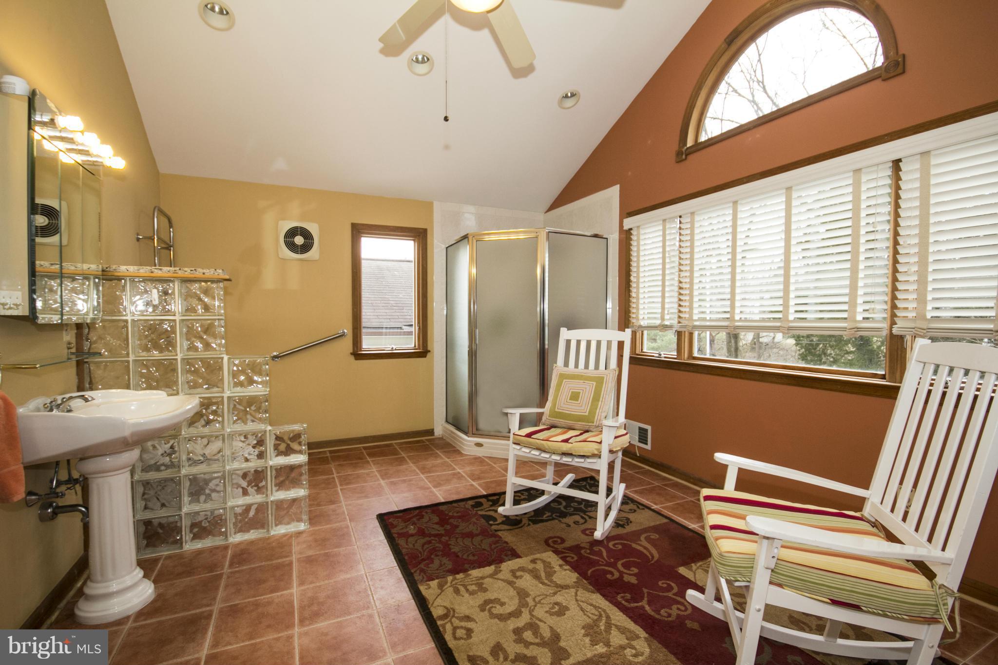 DULANEY VILLAGE - Residential