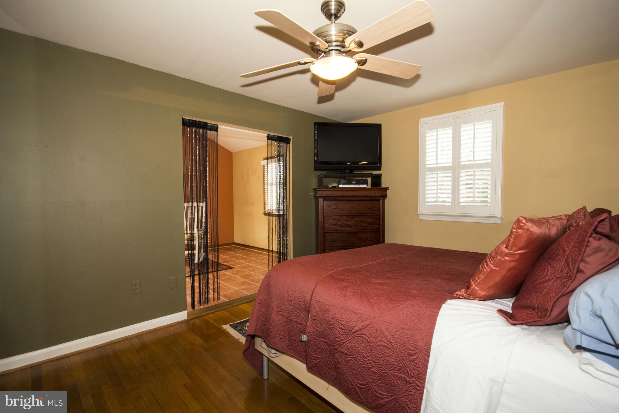 DULANEY VILLAGE - Residential