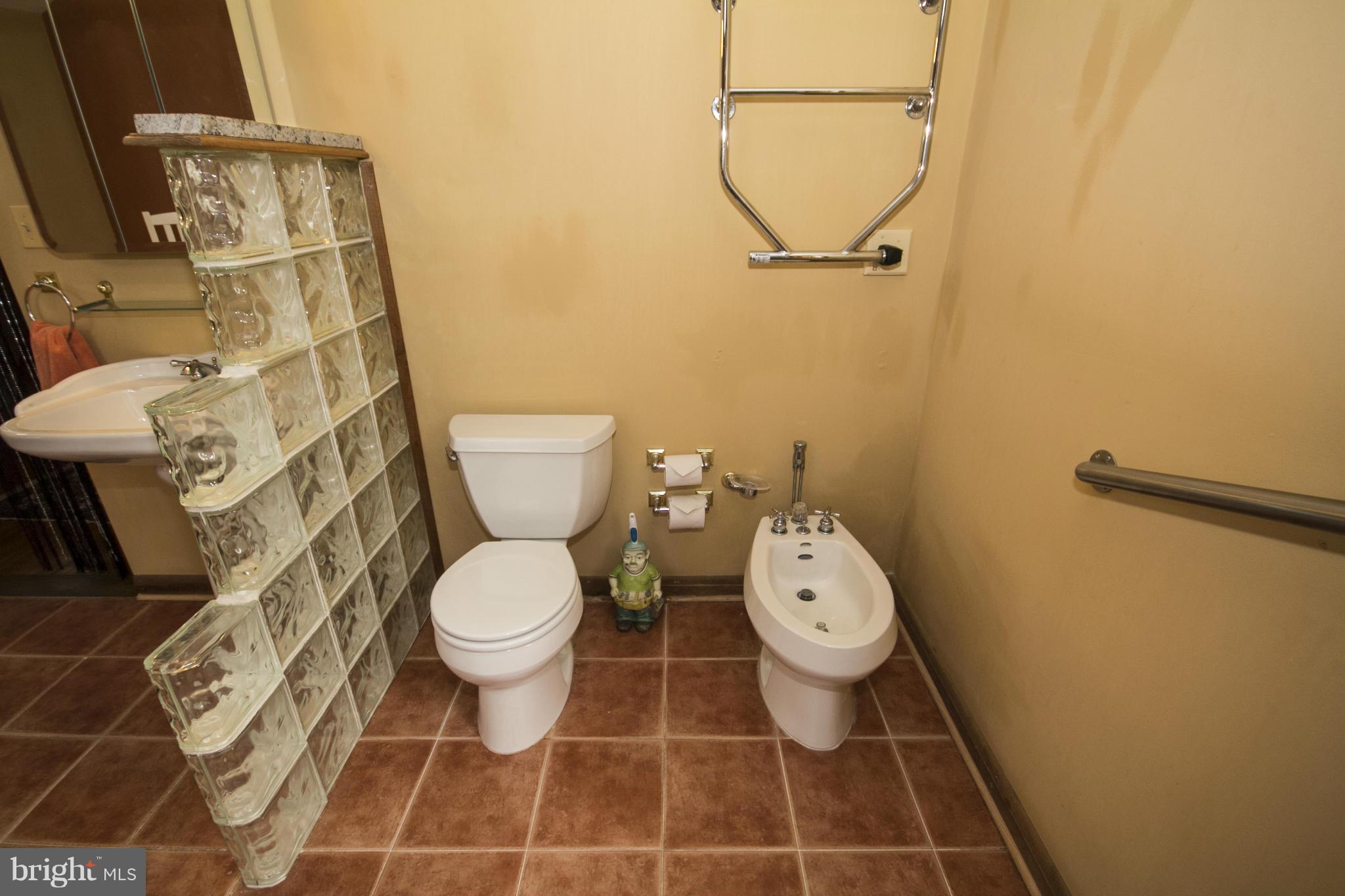 DULANEY VILLAGE - Residential