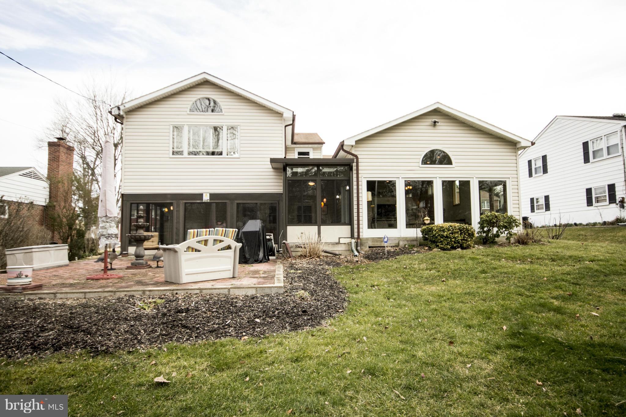 DULANEY VILLAGE - Residential