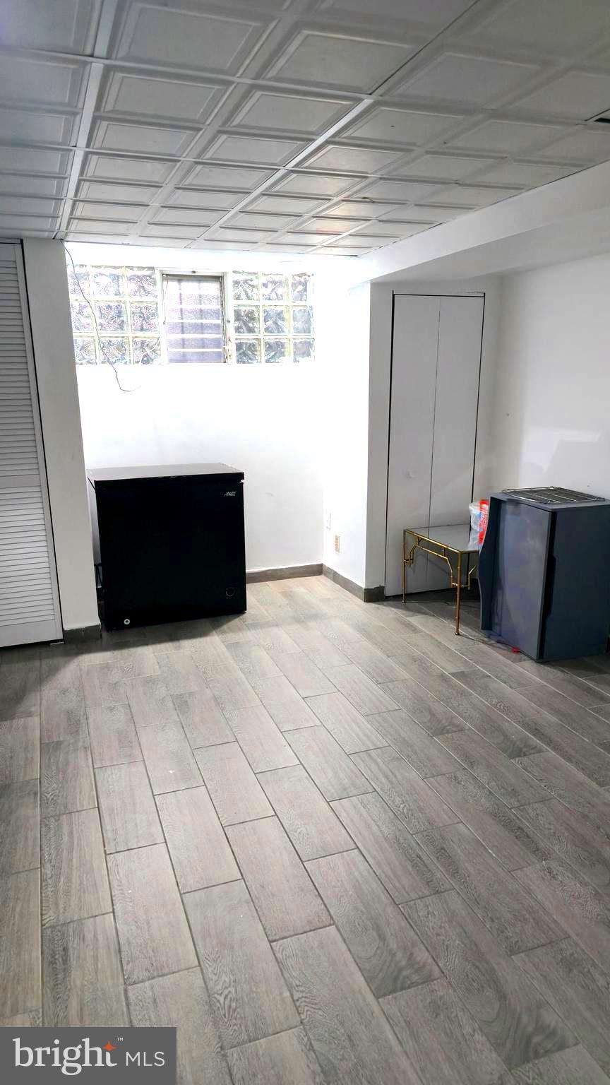 MAYFAIR (WEST) - Residential