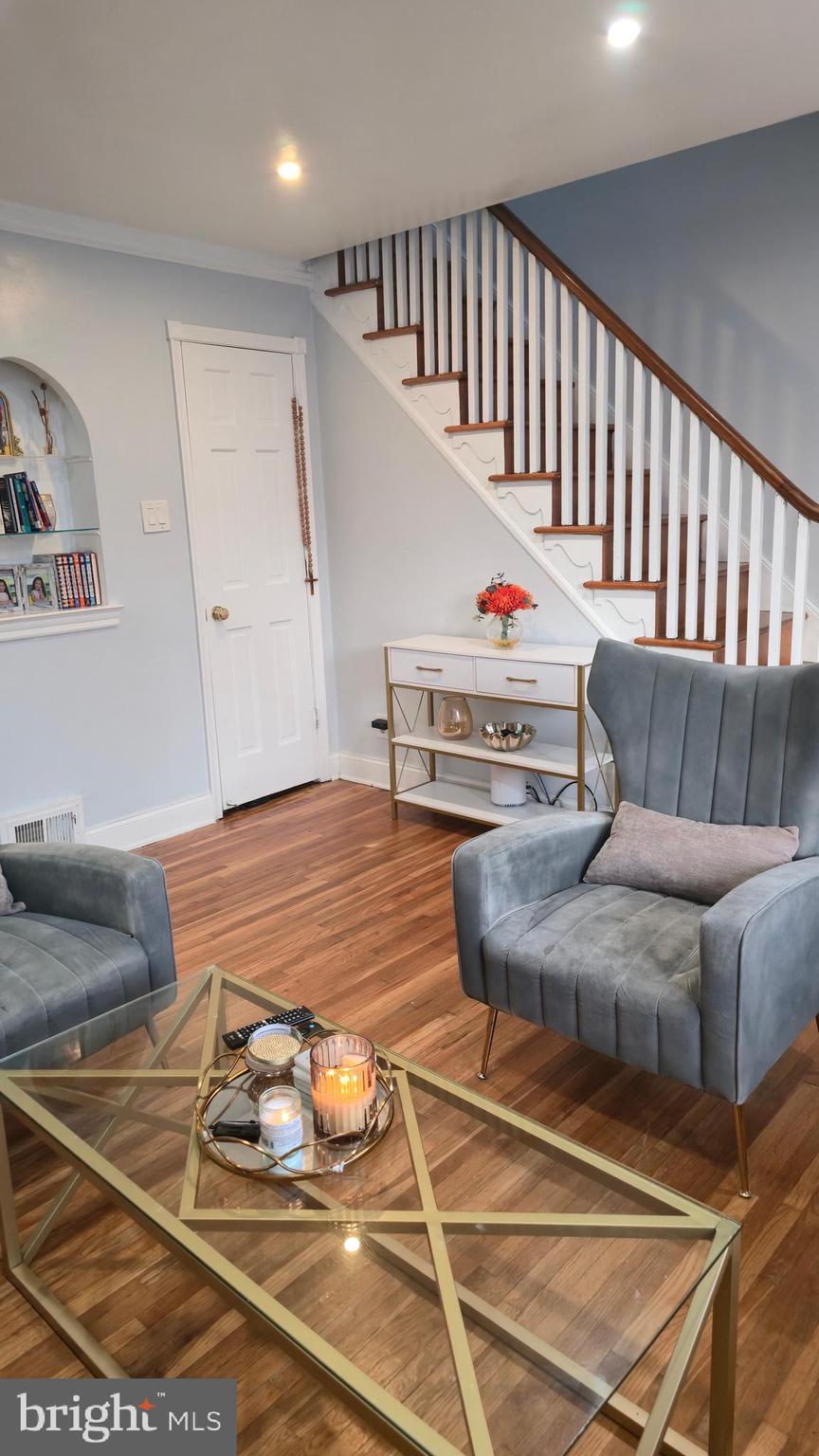 MAYFAIR (WEST) - Residential