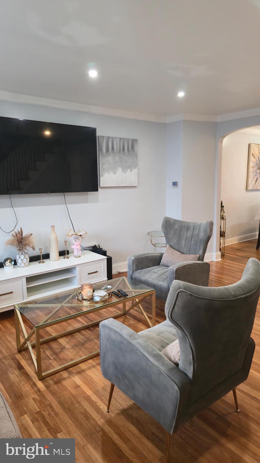 MAYFAIR (WEST) - Residential