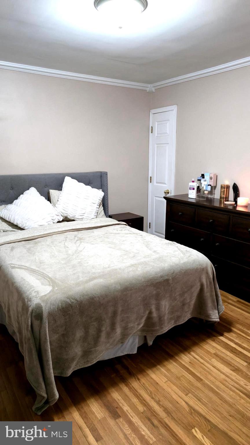 MAYFAIR (WEST) - Residential