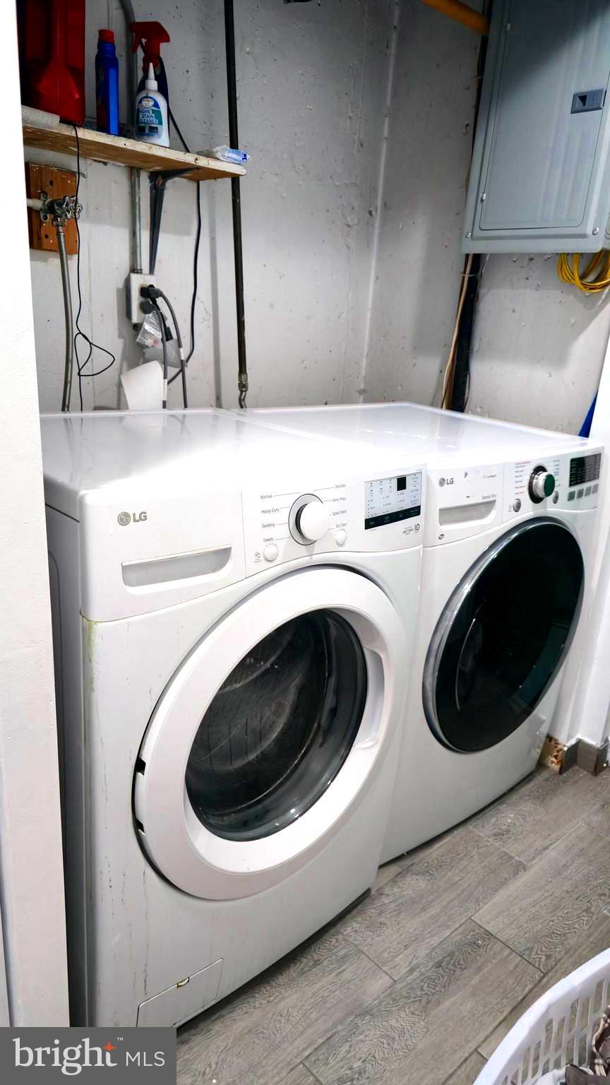 MAYFAIR (WEST) - Residential