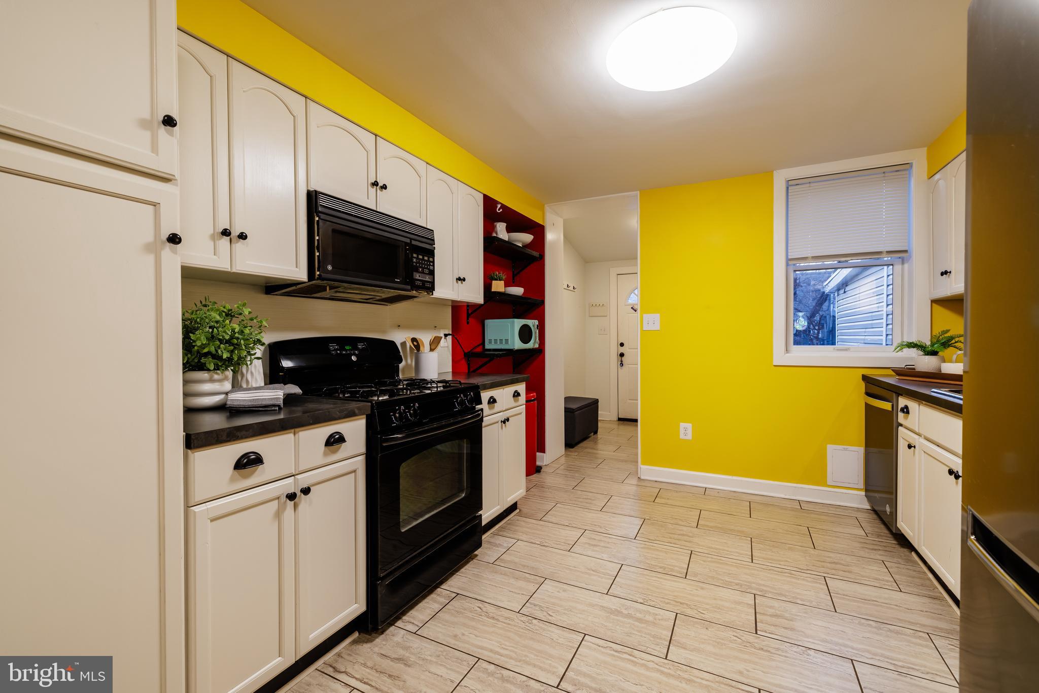 HAMPDEN HISTORIC DISTRICT - Residential