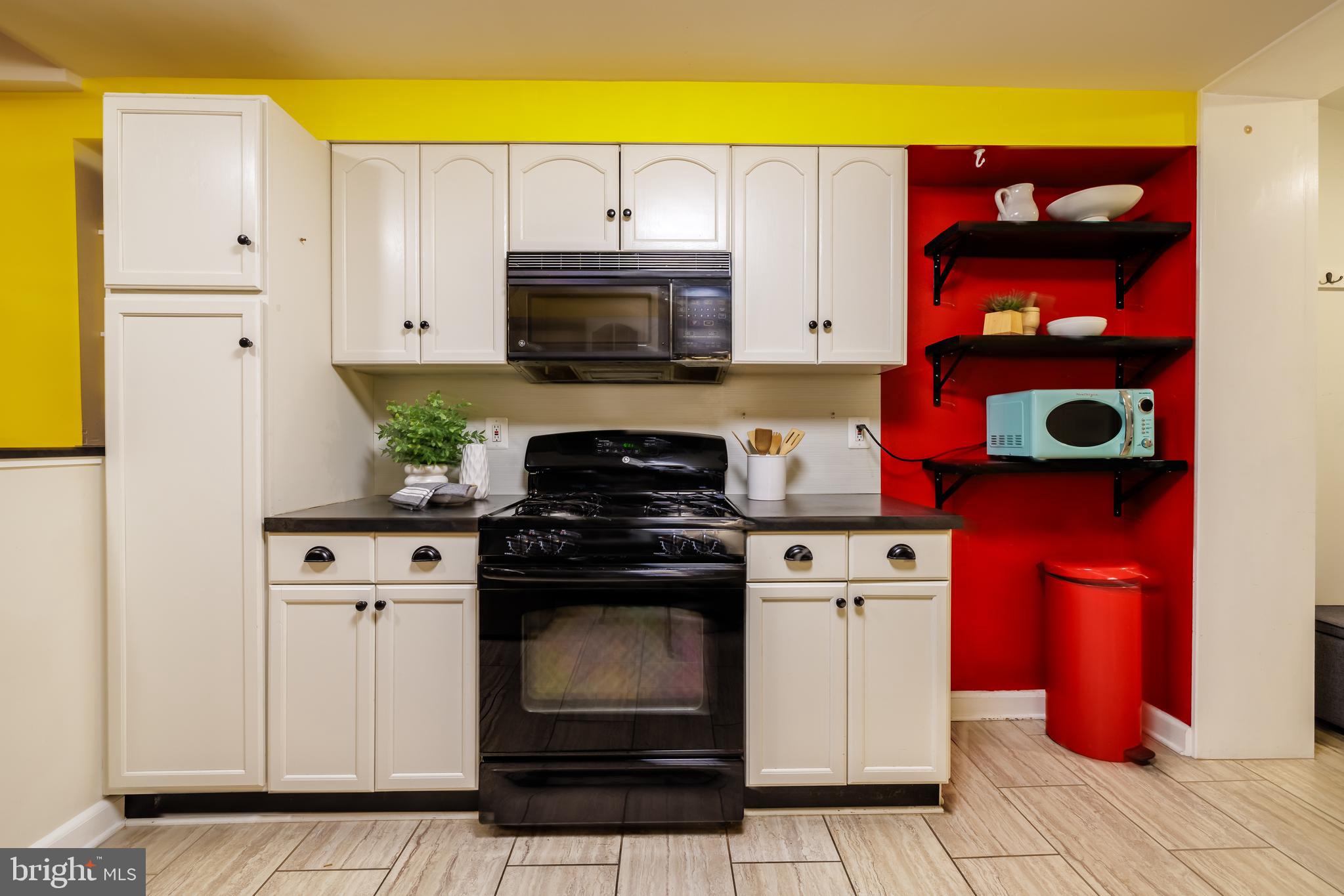 HAMPDEN HISTORIC DISTRICT - Residential