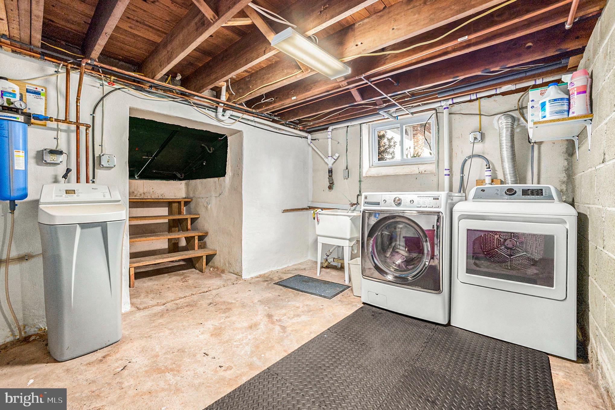 UPPER FAIRVIEW - Residential