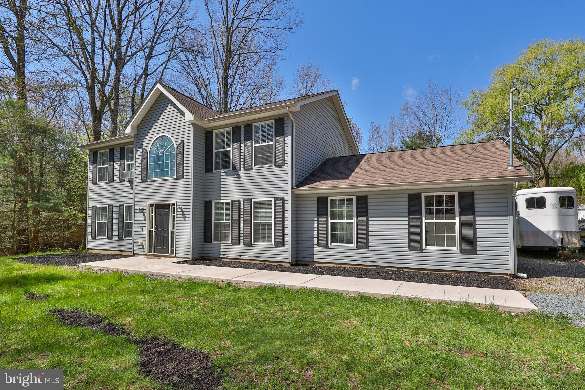 1143 WILLOW CREEK DRIVE