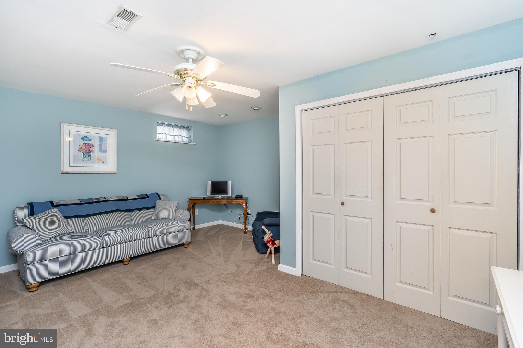 FARMINGTON VILLAGE - Residential