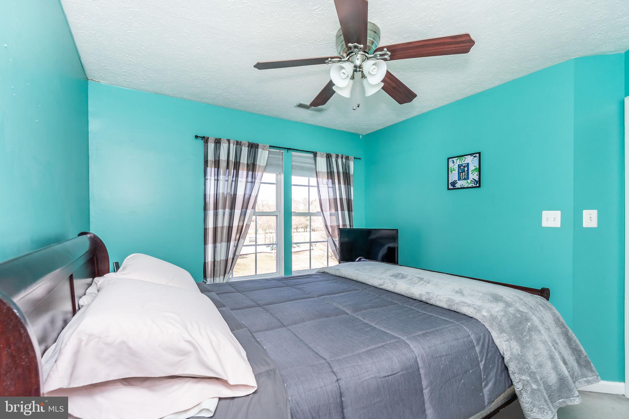 FARMINGTON VILLAGE - Residential