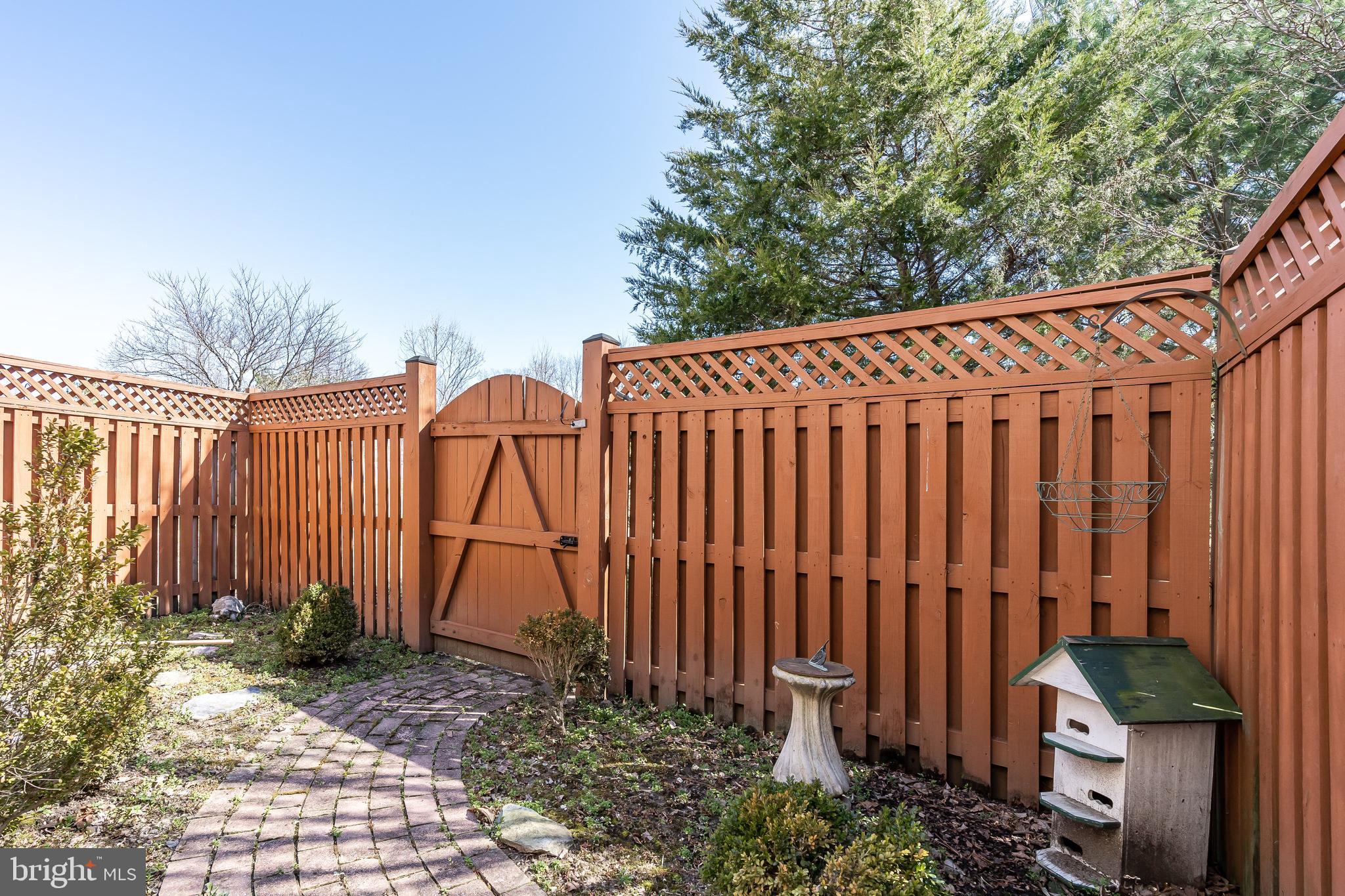 FARMINGTON VILLAGE - Residential