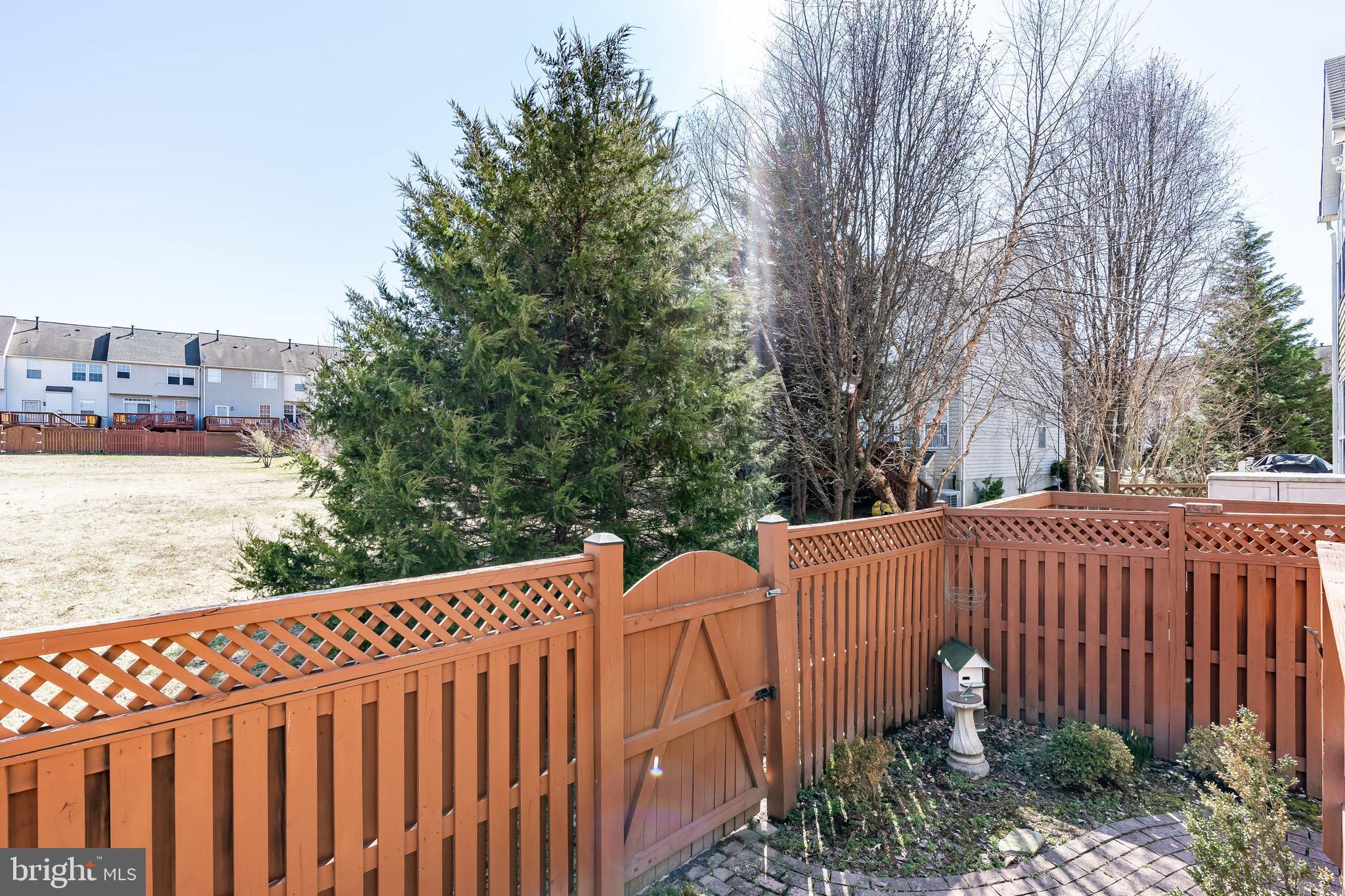 FARMINGTON VILLAGE - Residential