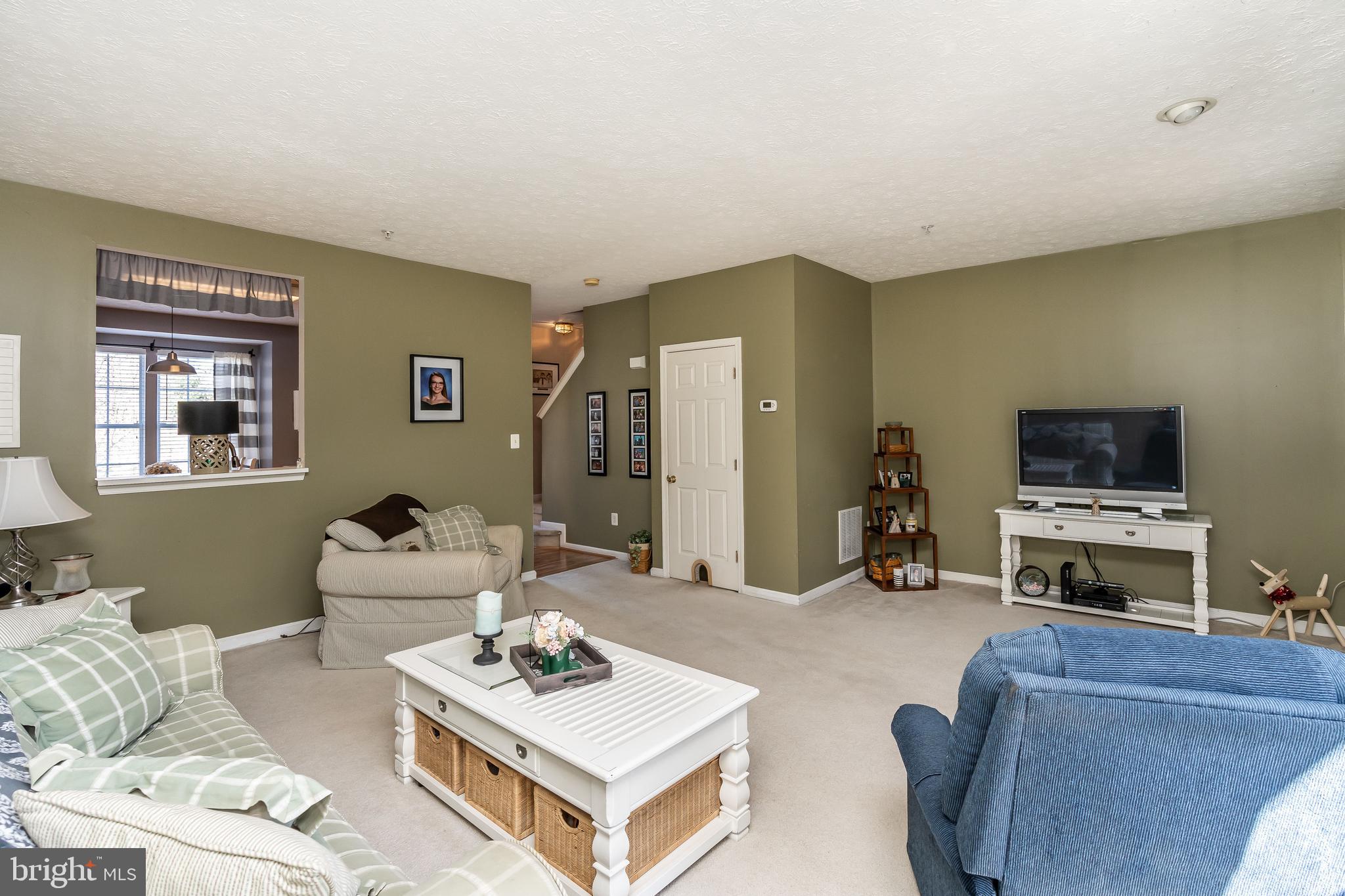 FARMINGTON VILLAGE - Residential