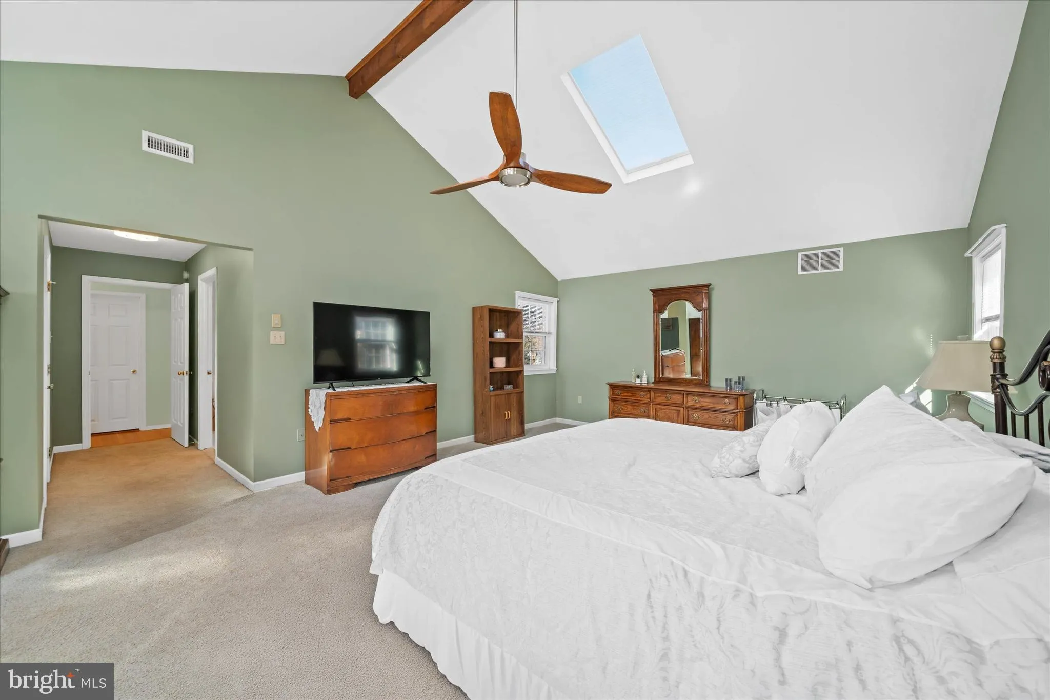 West Chester, Pennsylvania 19382, United States, 4 Bedrooms Bedrooms, ,4 BathroomsBathrooms,Residential,Pending,6599