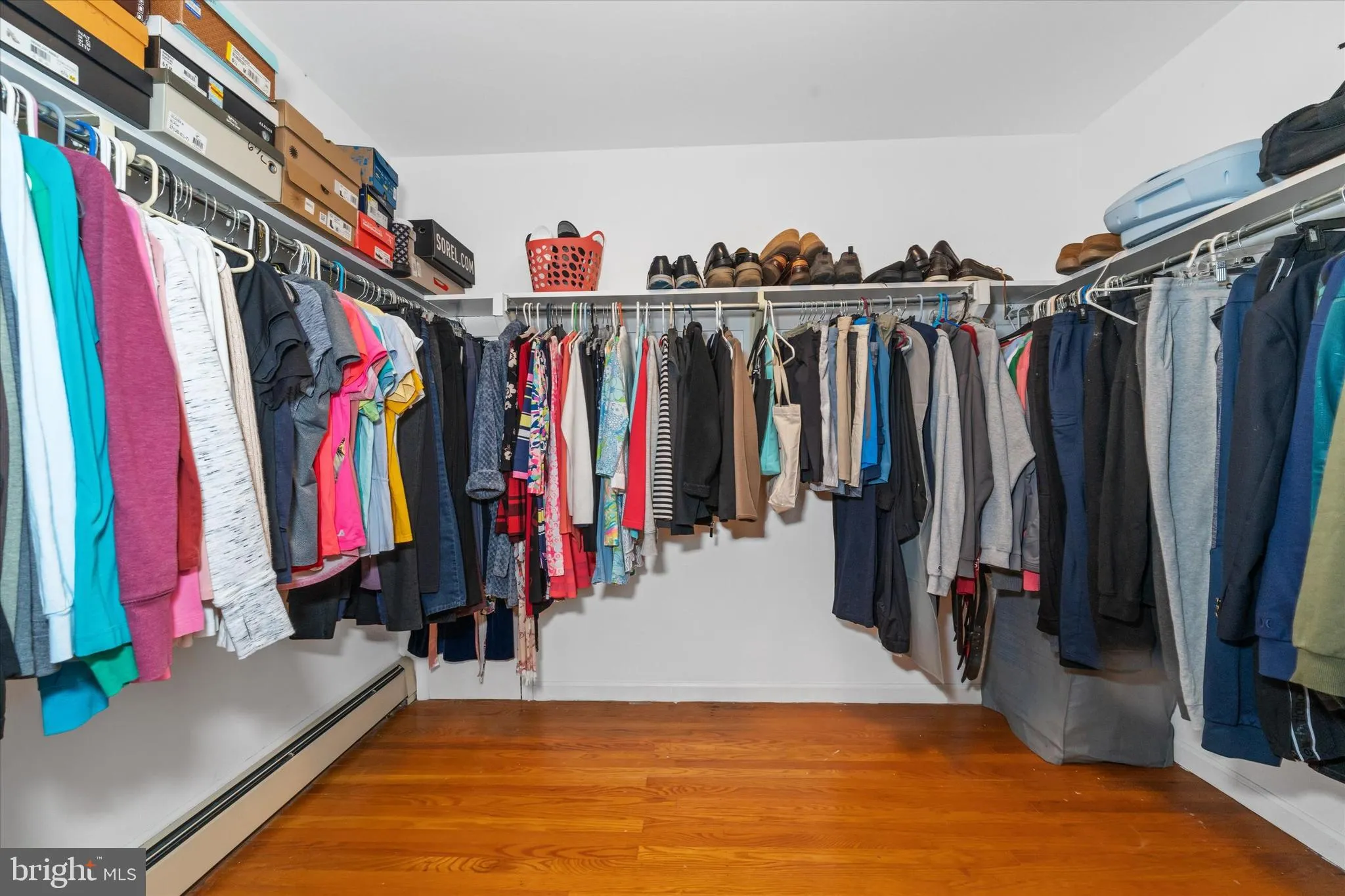 West Chester, Pennsylvania 19382, United States, 4 Bedrooms Bedrooms, ,4 BathroomsBathrooms,Residential,Pending,6599